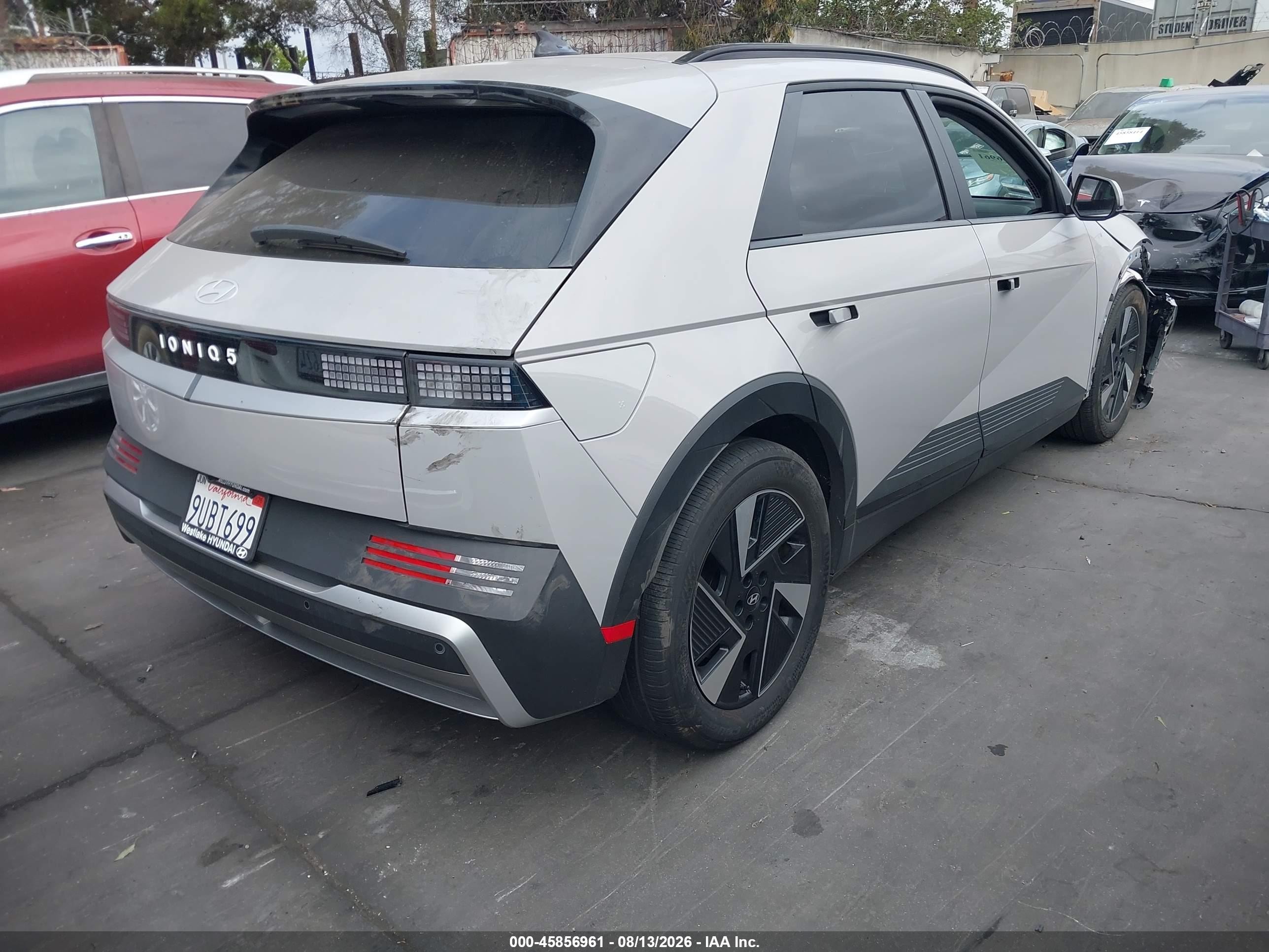 2025 Hyundai Ioniq 5 VIN 7YAKN4DA0SY015454 IAAI salvage auction — Unknown, Salvage Certificate (California), sold $11,300 on 2026-09-13 (photo 4)