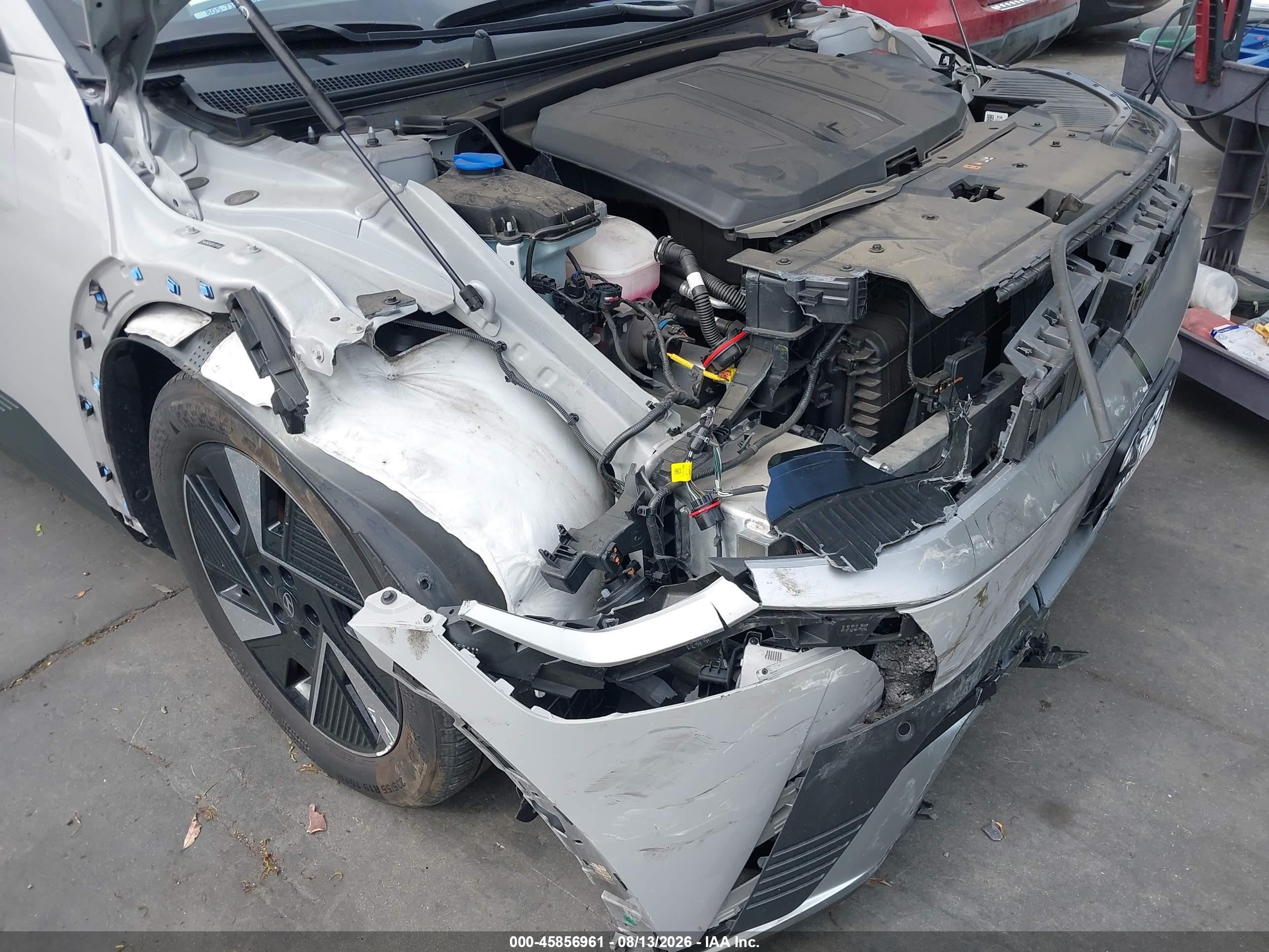 2025 Hyundai Ioniq 5 VIN 7YAKN4DA0SY015454 IAAI salvage auction — Unknown, Salvage Certificate (California), sold $11,300 on 2026-09-13 (photo 6)