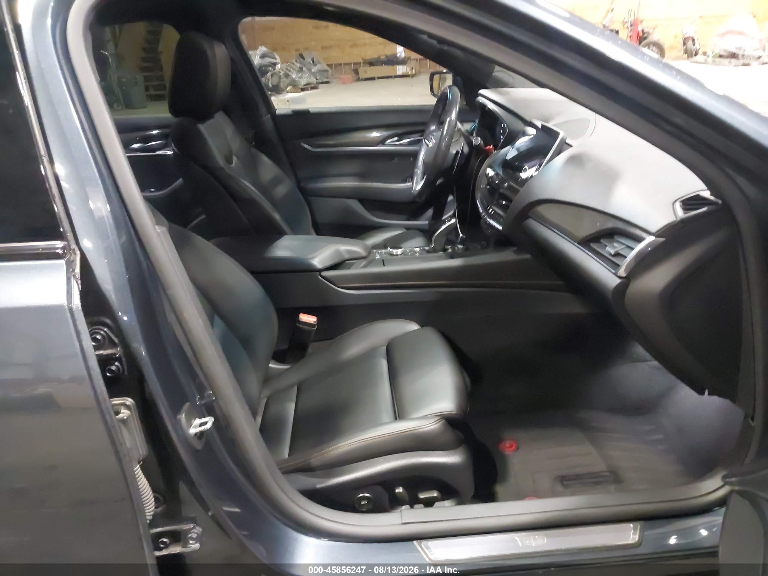 2020 Cadillac Ct5 VIN 1G6DU5RK5L0132377 IAAI salvage auction — Unknown, Wait Title, sold $6,800 on 2026-09-20 (photo 5)