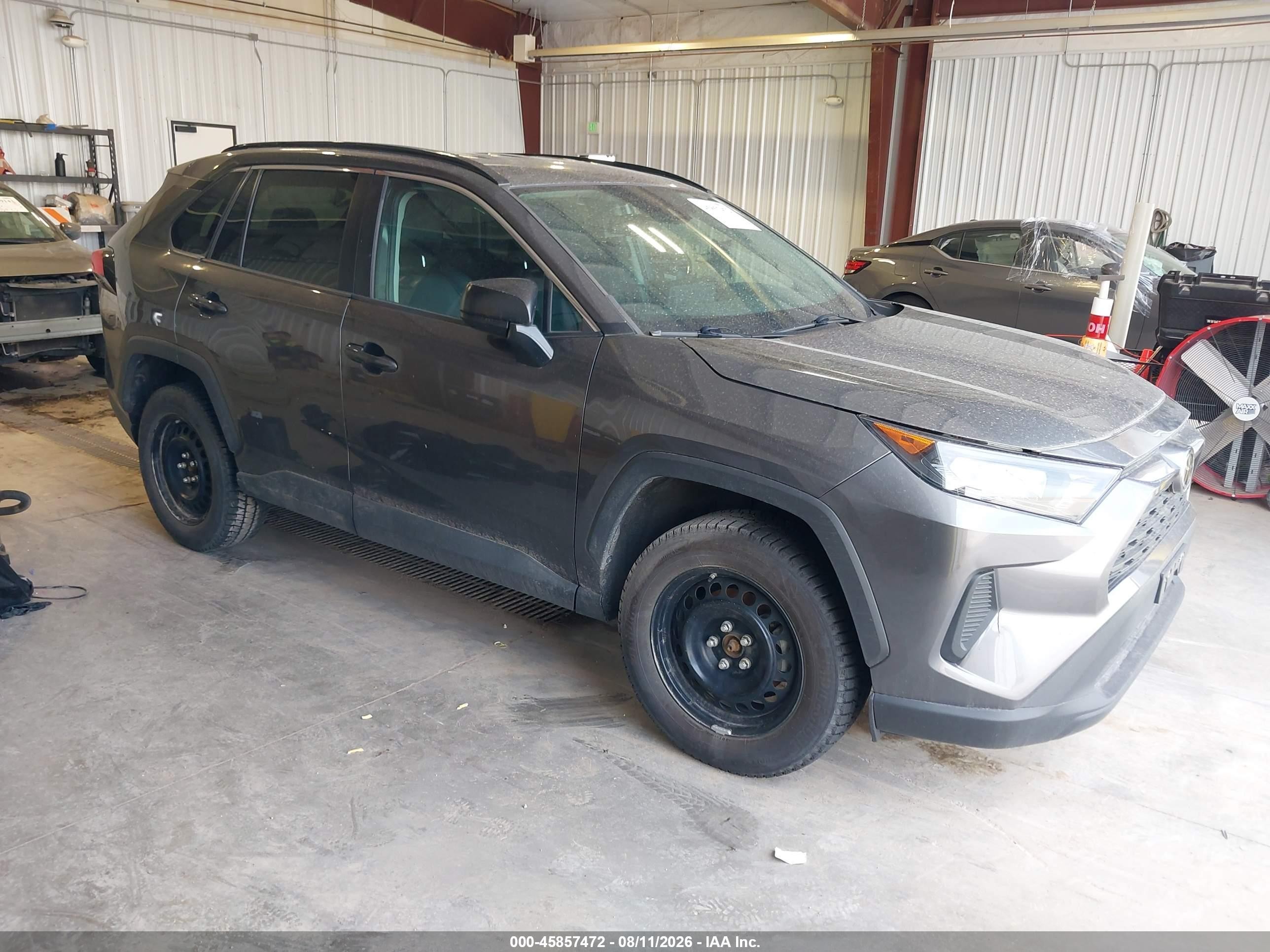 2021 Toyota RAV4 VIN 2T3F1RFV0MC220918 — IAAI salvage auction photo
