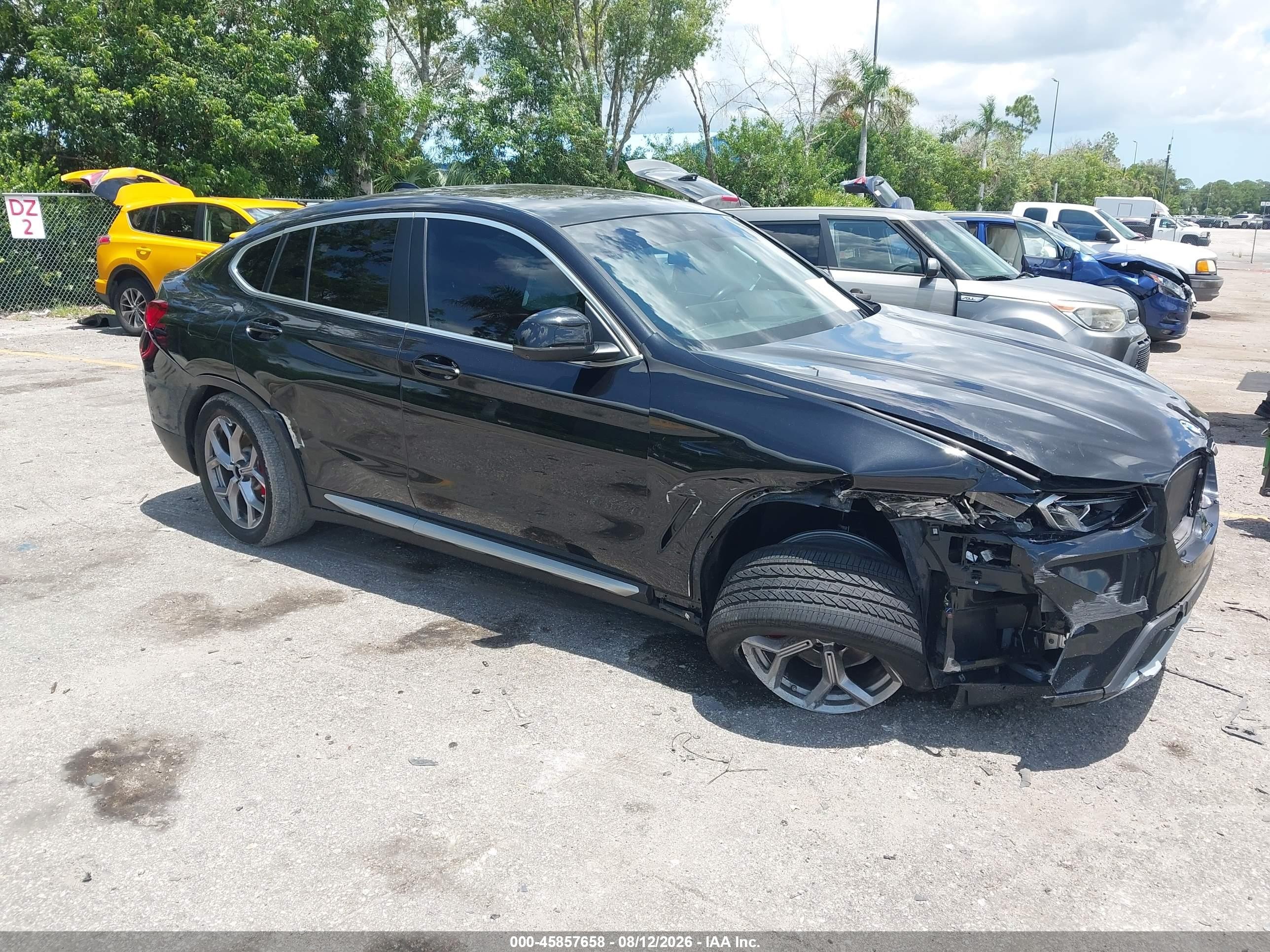 2024 BMW X4 VIN 5UX33DT05R9T94156 — IAAI salvage auction photo