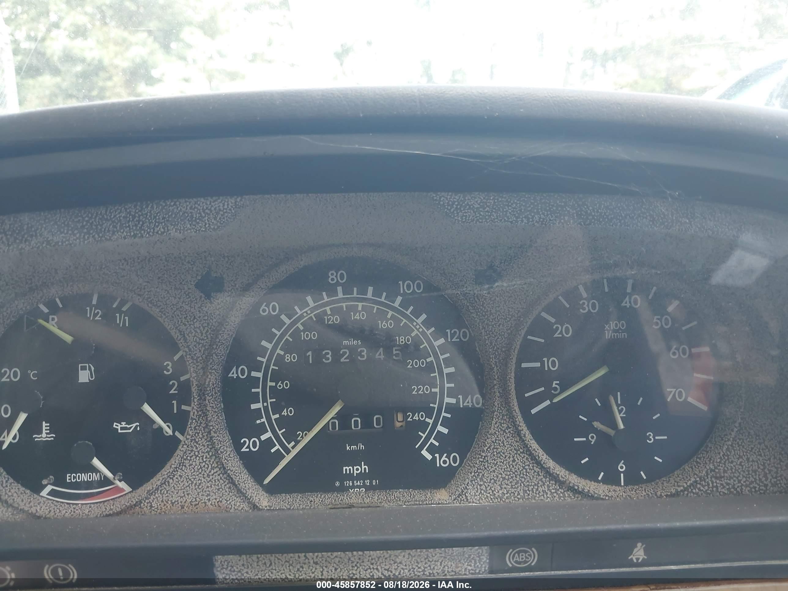 1982 Mercedes C500 VIN WDB12604412000092 IAAI salvage auction — Normal Wear, Clear (Virginia), sold $1,000 on 2026-09-17 (photo 7)