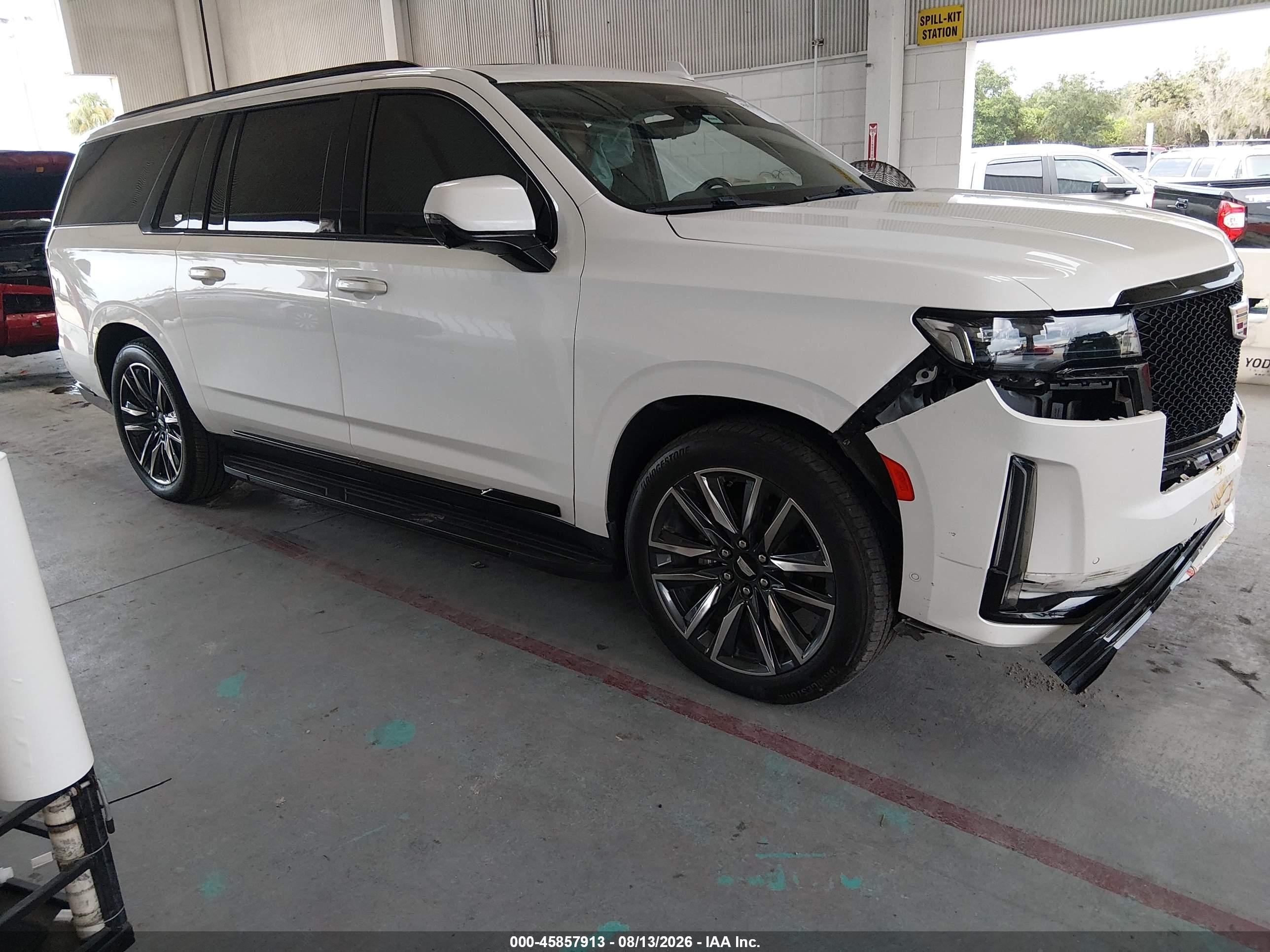 2021 Cadillac Escalade ESV VIN 1GYS3PKL5MR273639 — IAAI salvage auction photo