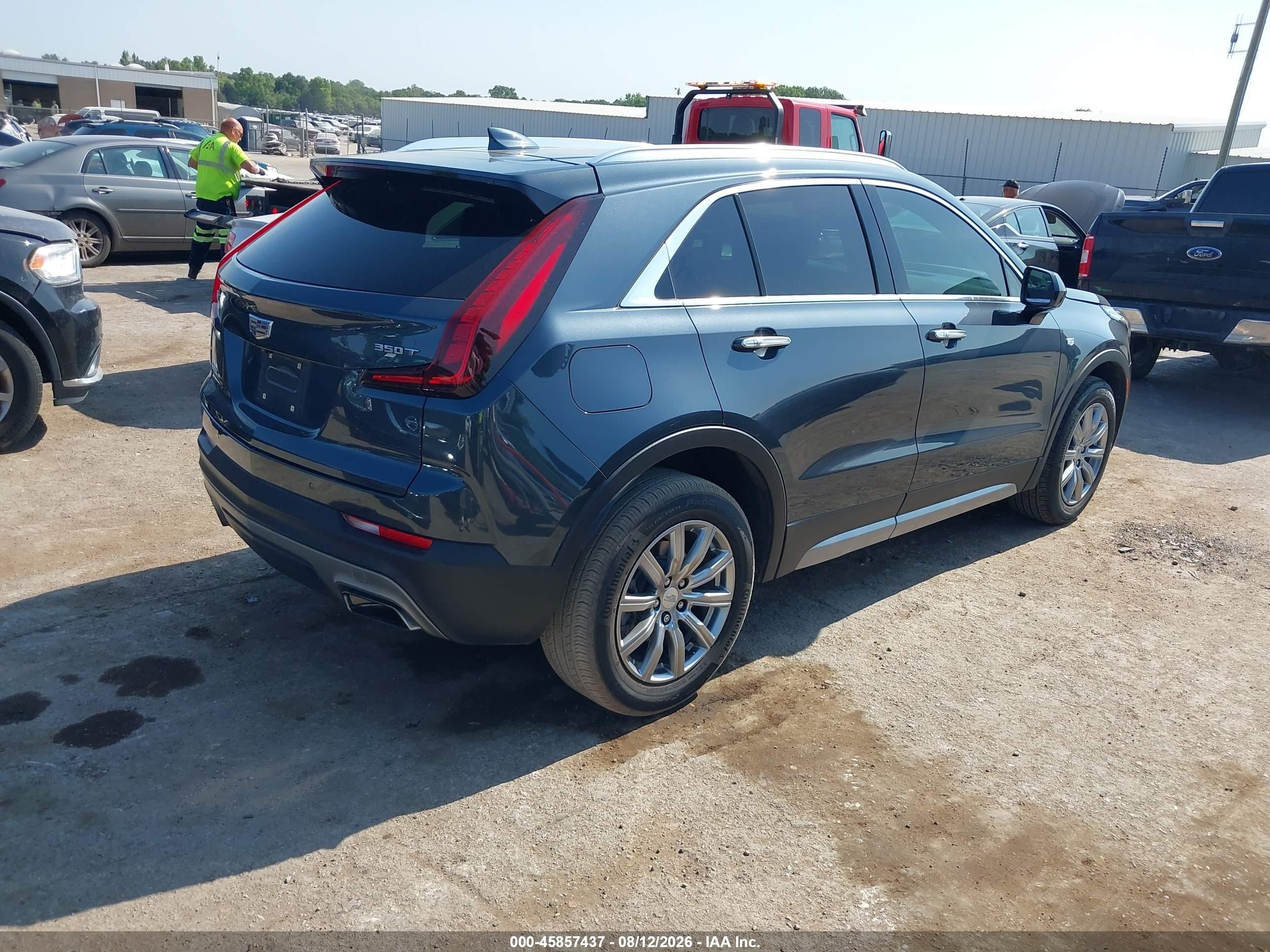 2020 Cadillac XT4 VIN 1GYFZCR43LF067680 IAAI salvage auction — Front End, Salvage (Oklahoma), sold $4,350 on 2026-09-24 (photo 4)