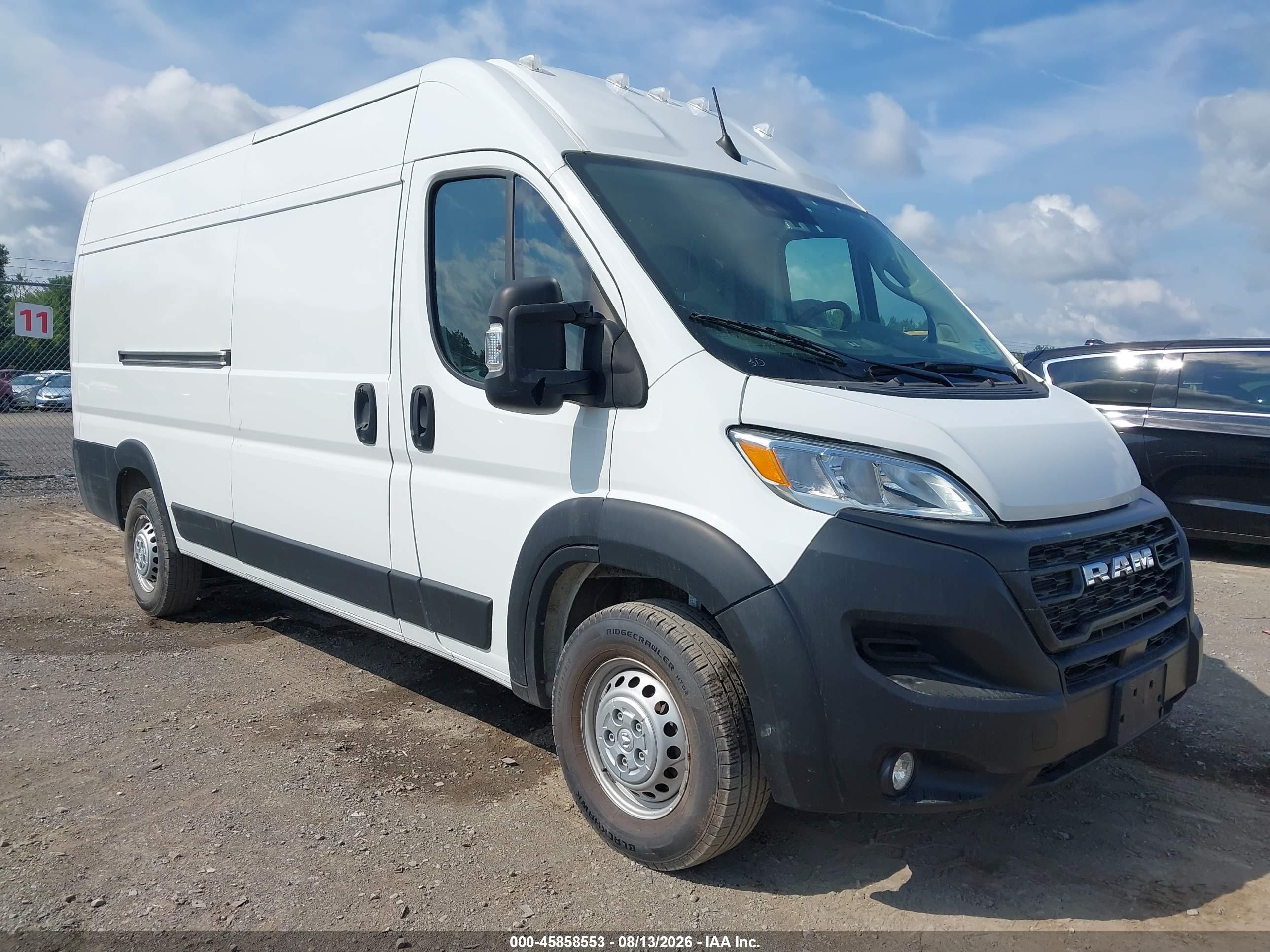 2025 Ram ProMaster 3500 VIN 3C6MRVJG0SE517879 — IAAI salvage auction photo