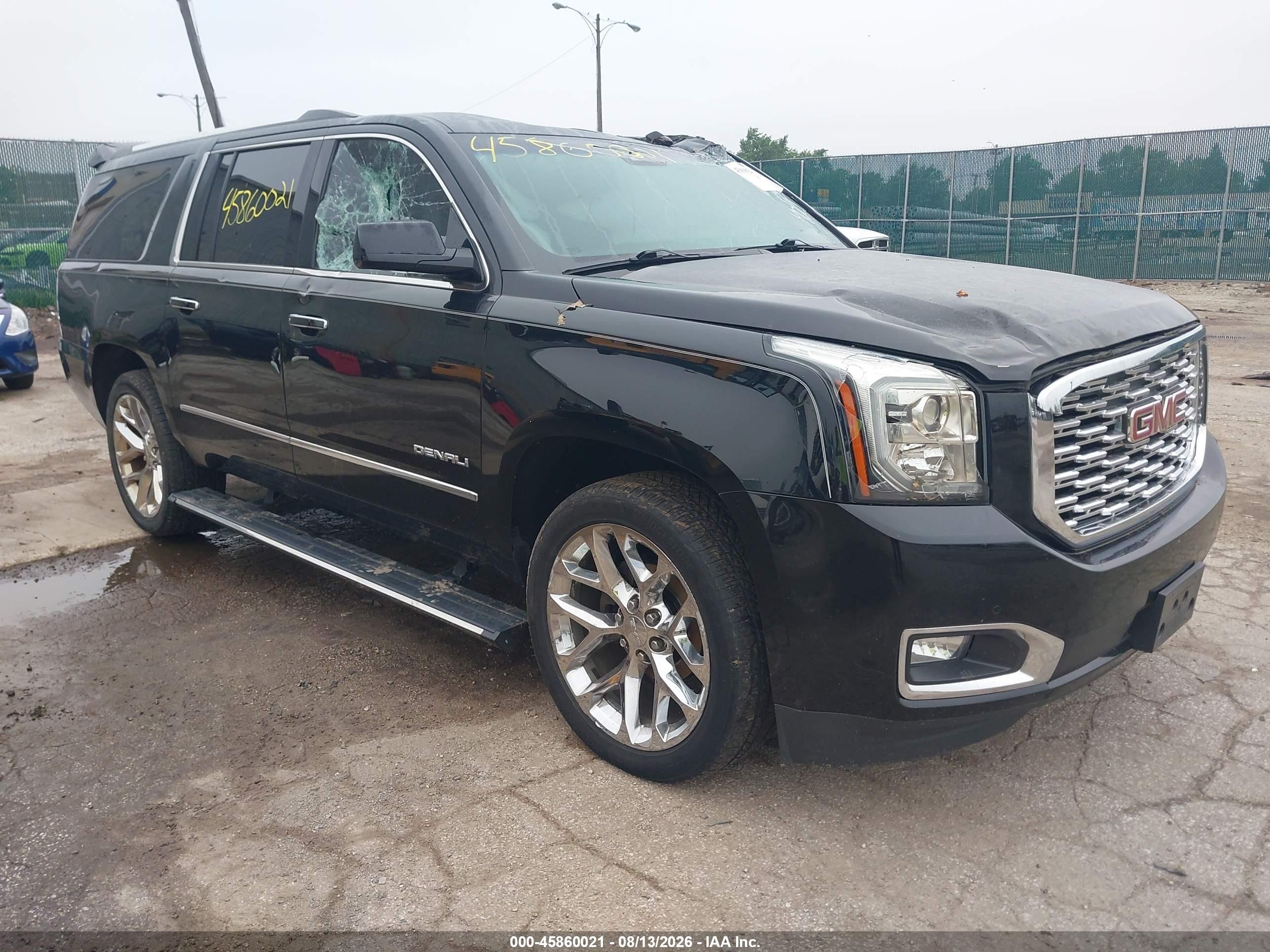2018 GMC Yukon XL VIN 1GKS2HKJ8JR400459 — IAAI salvage auction photo