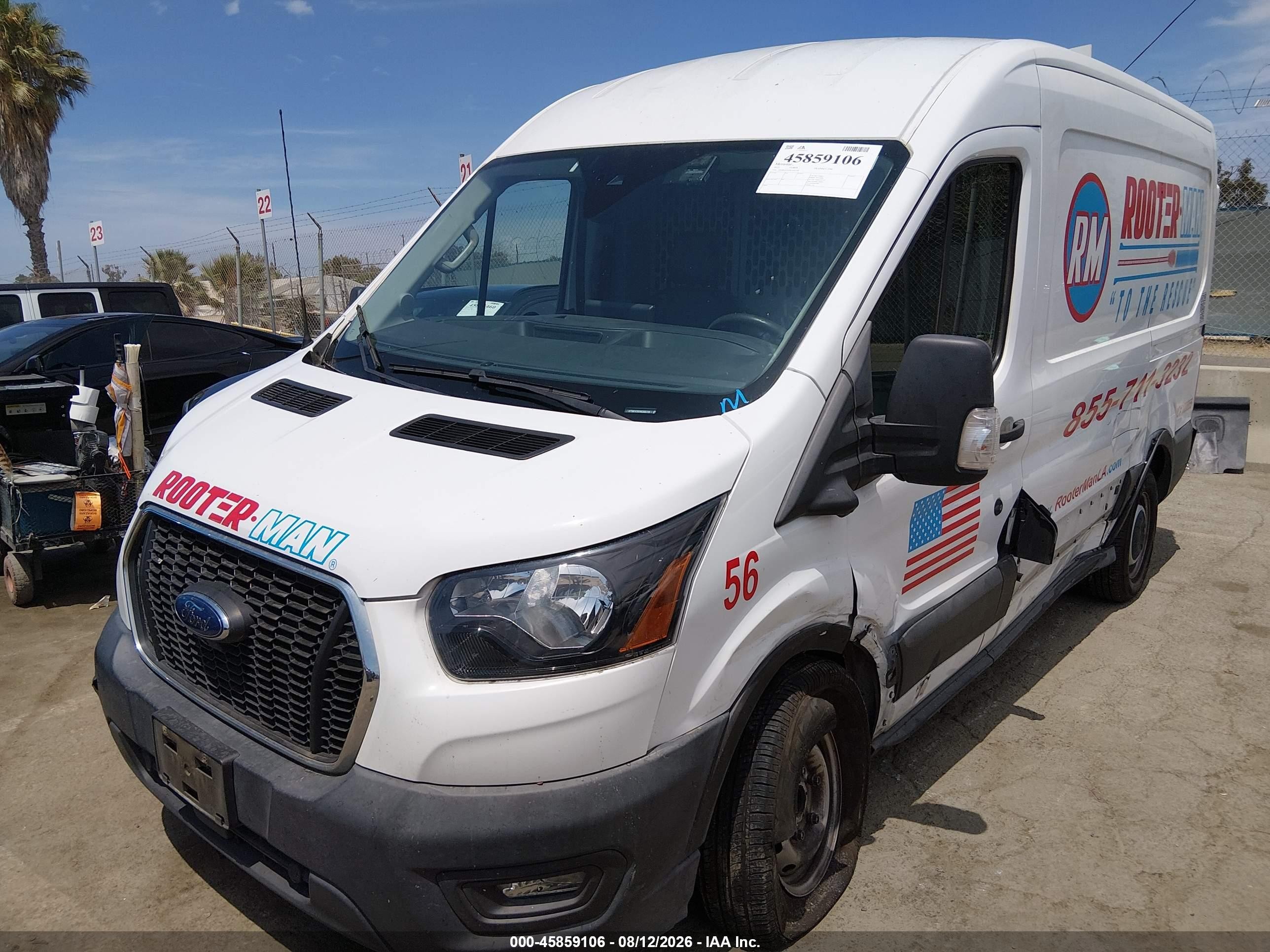 2022 Ford Transit-250 VIN 1FTBR1C82NKA66728 IAAI salvage auction — Side, Salvage (California), sold $7,600 on 2026-09-11 (photo 2)