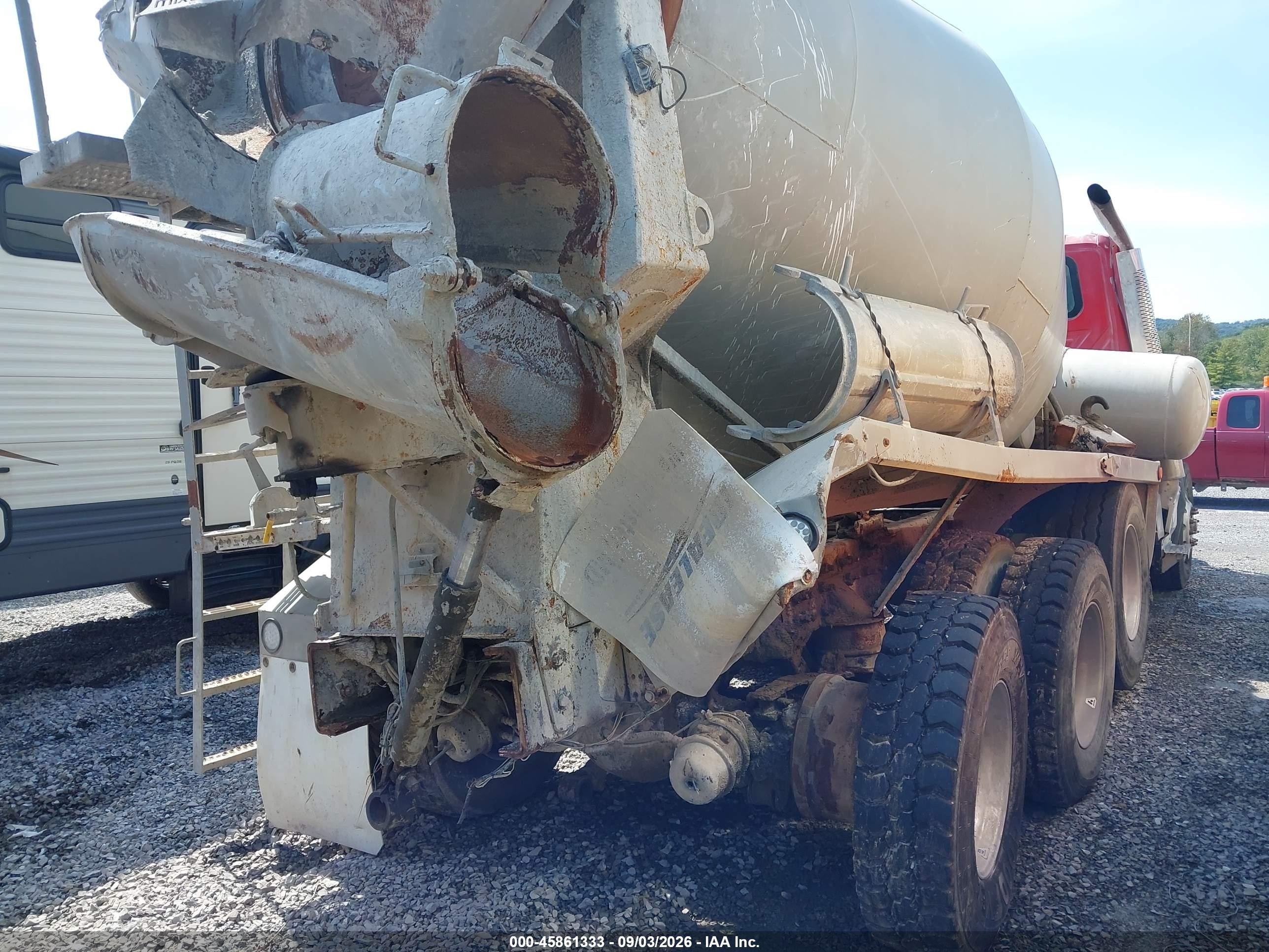 2016 International VIN 1HTGSSNTXGH738796 IAAI salvage auction — Rollover, Salvage - Greater Than 75% (Maryland), sold $6,500 on 2026-09-18 (photo 4)
