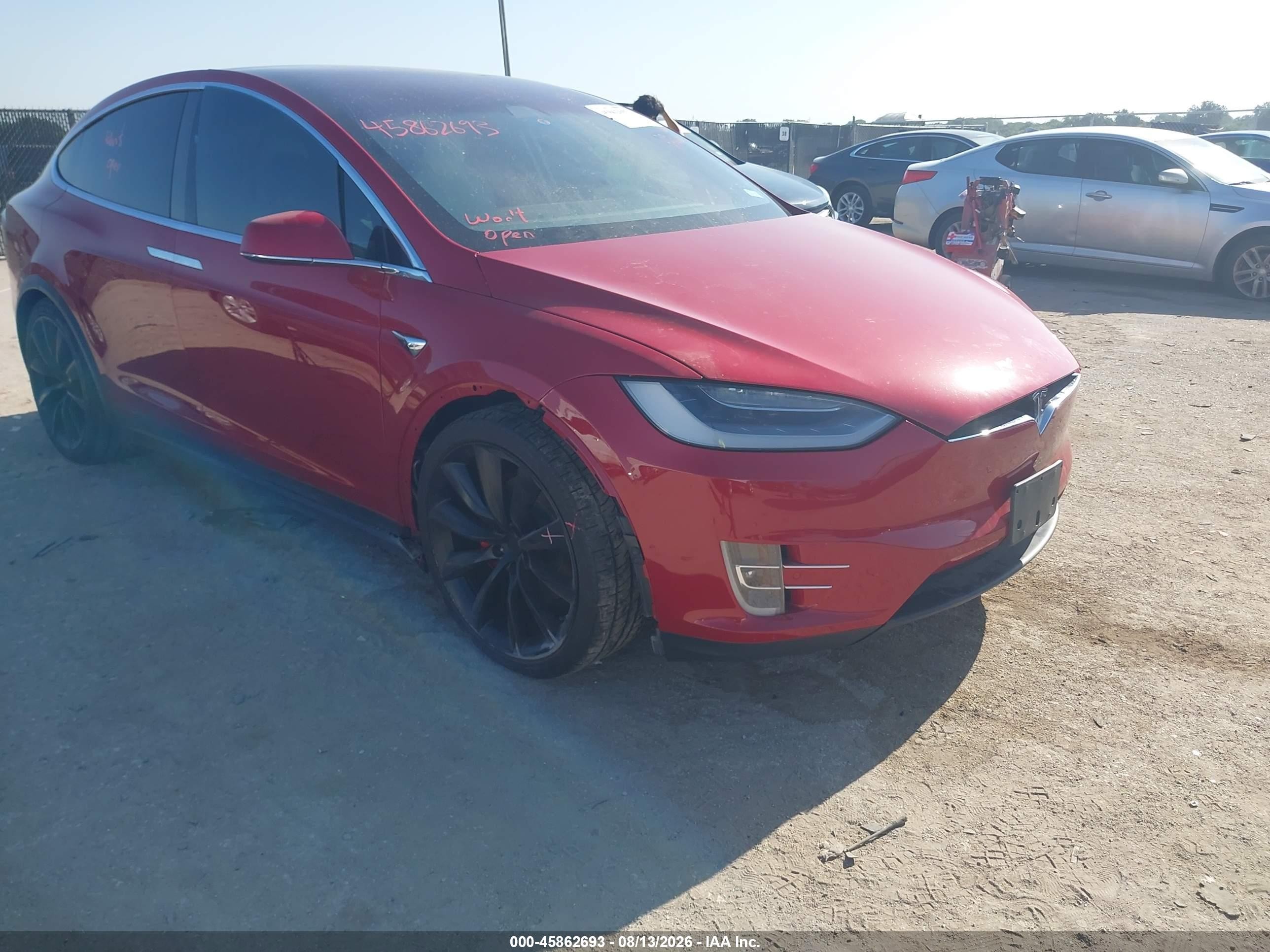 2020 Tesla Model X VIN 5YJXCAE46LF286367 — IAAI salvage auction photo