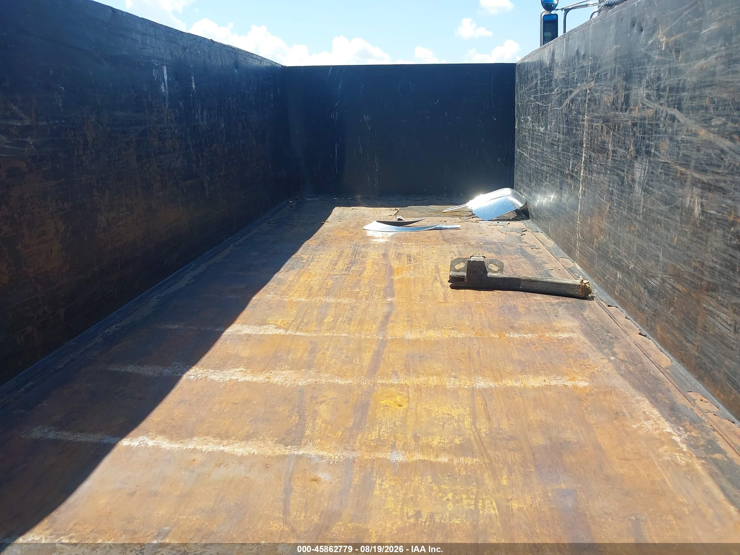 2021 Big Tex Trailer Co Inc Dump Trailer VIN 16V1D2127M5045731 IAAI salvage auction — Unknown, Salvage (North Carolina), sold $8,000 on 2026-09-23 (photo 8)