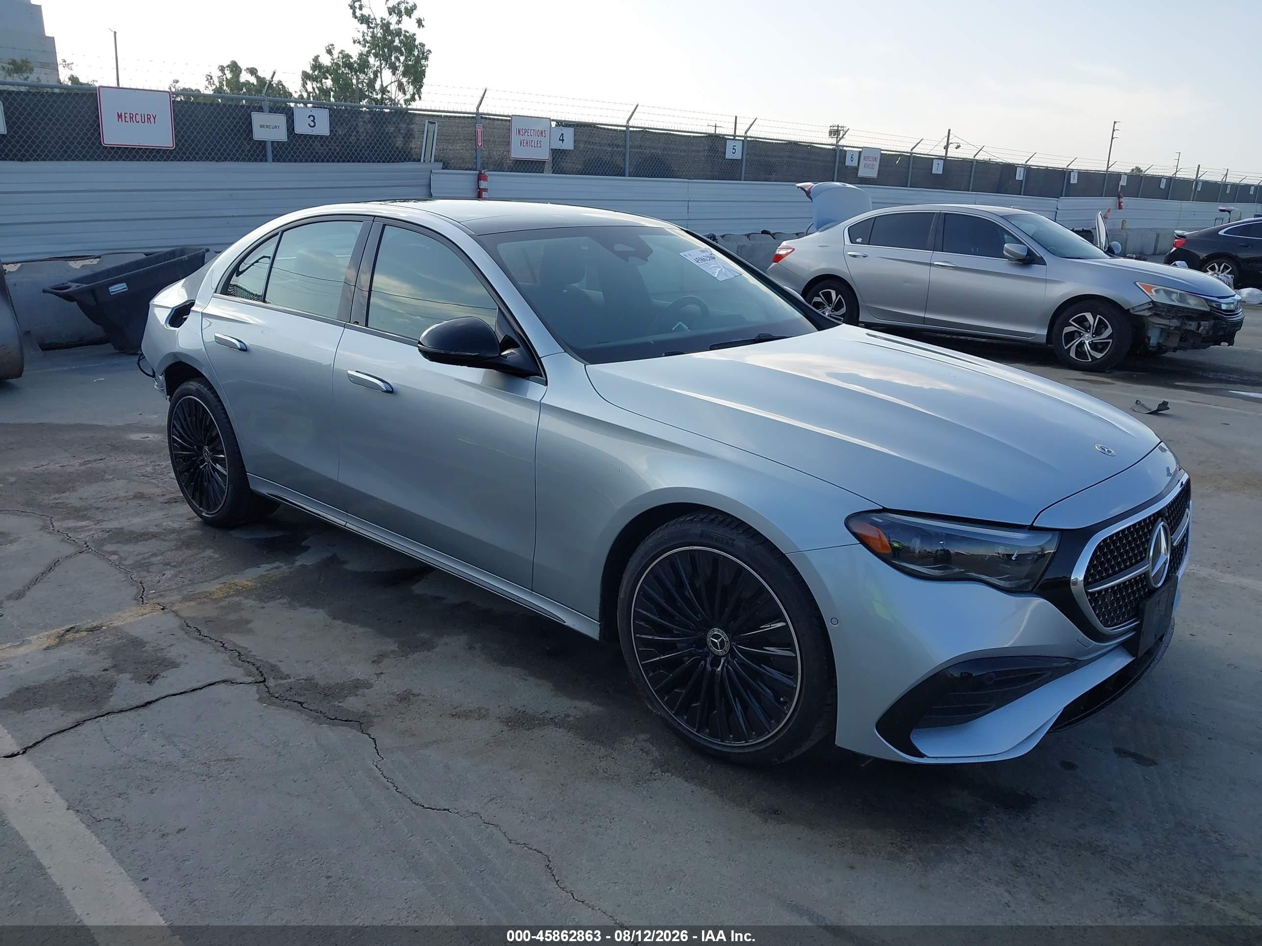 2025 Mercedes-Benz E-Class VIN W1KLF4HB6SA112703 — IAAI salvage auction photo