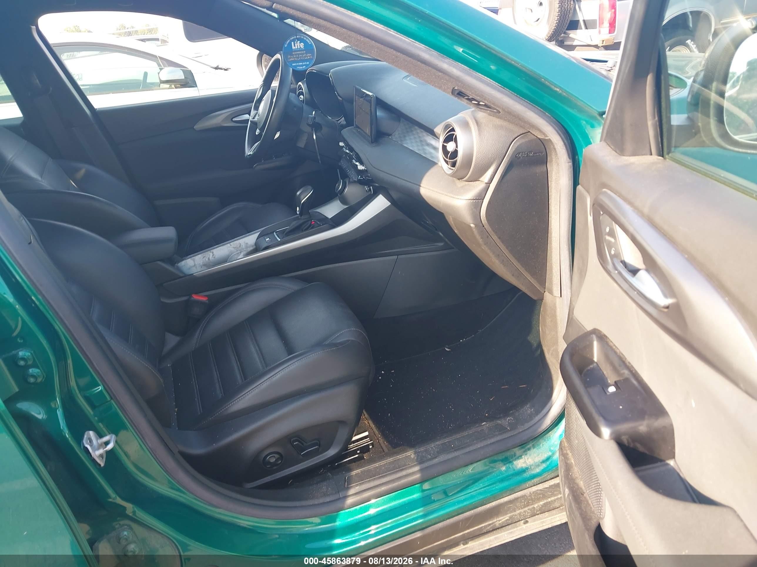 2024 Alfa romeo Tonale VIN ZASPATCW4R3046637 IAAI salvage auction — Rear End, Wait Title, sold $10,500 on 2026-09-20 (photo 5)