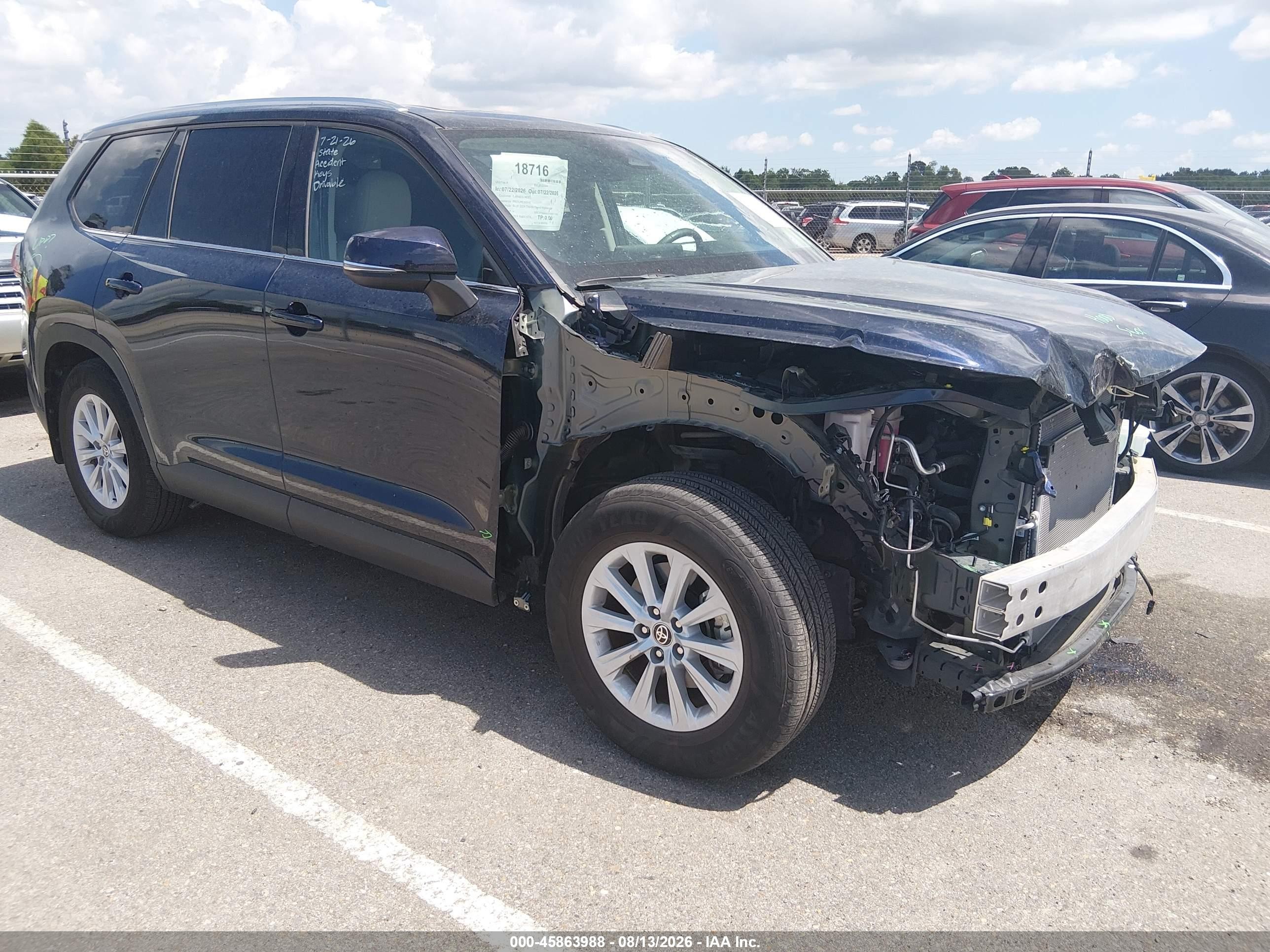 2024 Toyota Highlander VIN 5TDAAAA54RS011062 — IAAI salvage auction photo