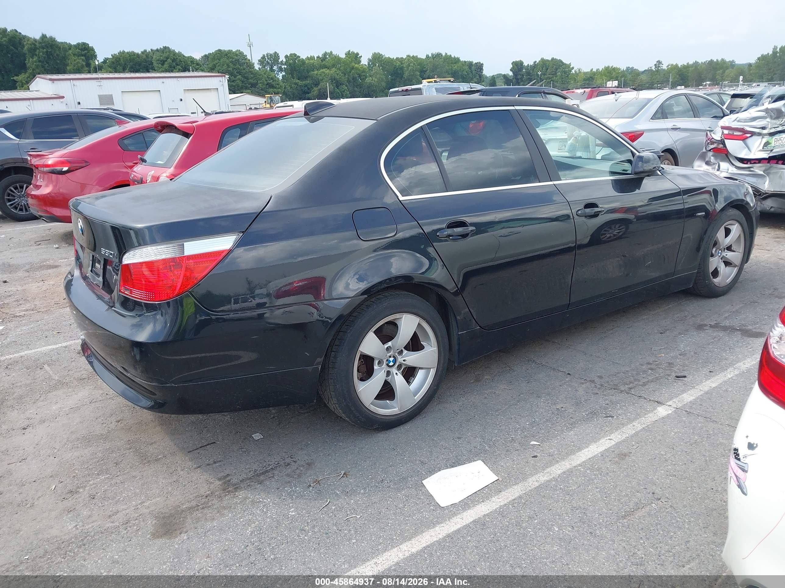 2007 BMW 5 series VIN WBANE73507CM50616 IAAI salvage auction — Normal Wear, Clear (North Carolina), sold $600 on 2026-10-10 (photo 4)