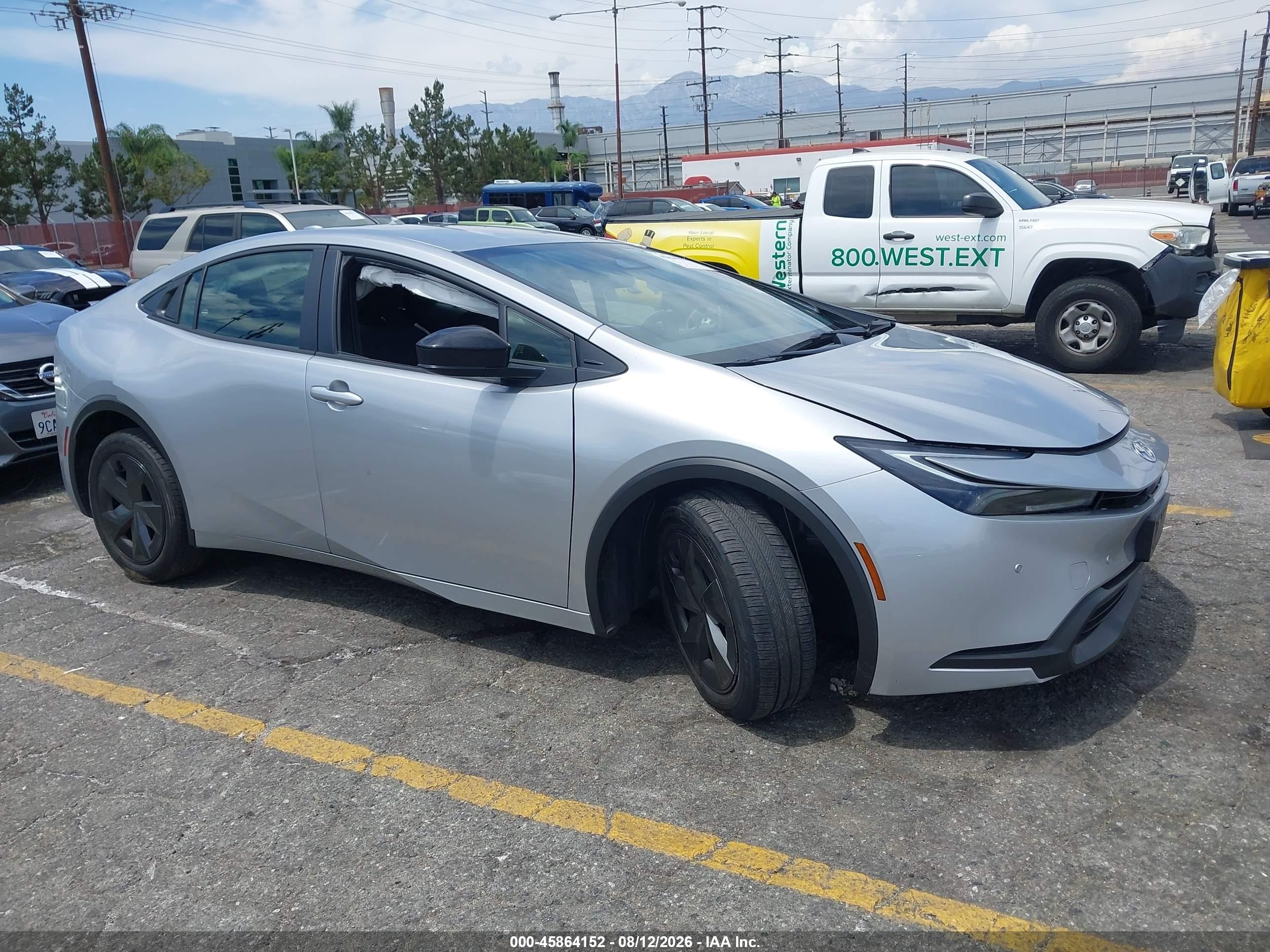 2024 Toyota Prius VIN JTDACAAUXR3035112 — IAAI salvage auction photo