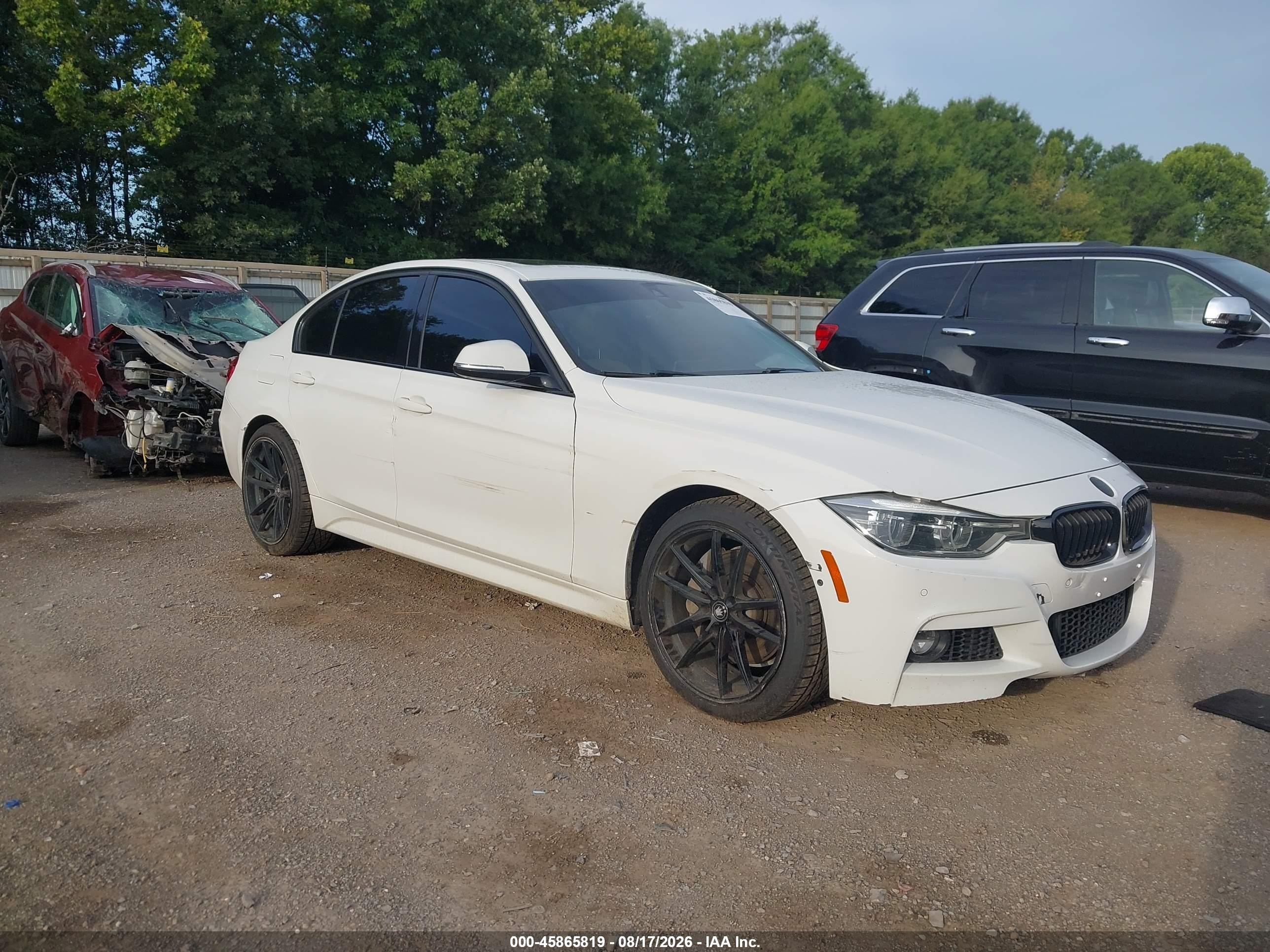 2017 BMW 3 Series VIN WBA8B7G54HNU37454 — IAAI salvage auction photo