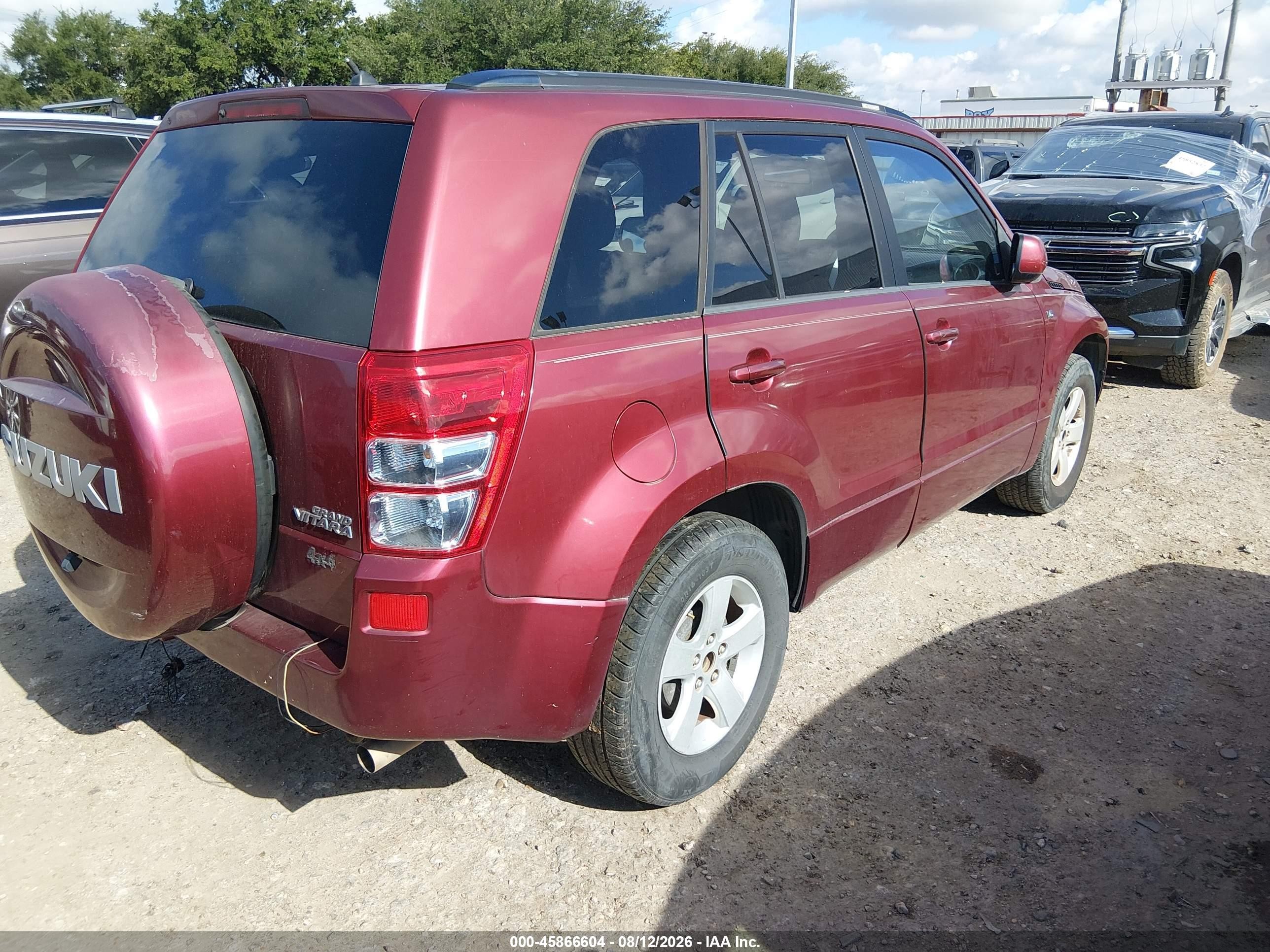 2008 Suzuki Grand vitara VIN JS3TE944084103943 IAAI salvage auction — Normal Wear, Clear (Mississippi), sold $775 on 2026-09-23 (photo 4)