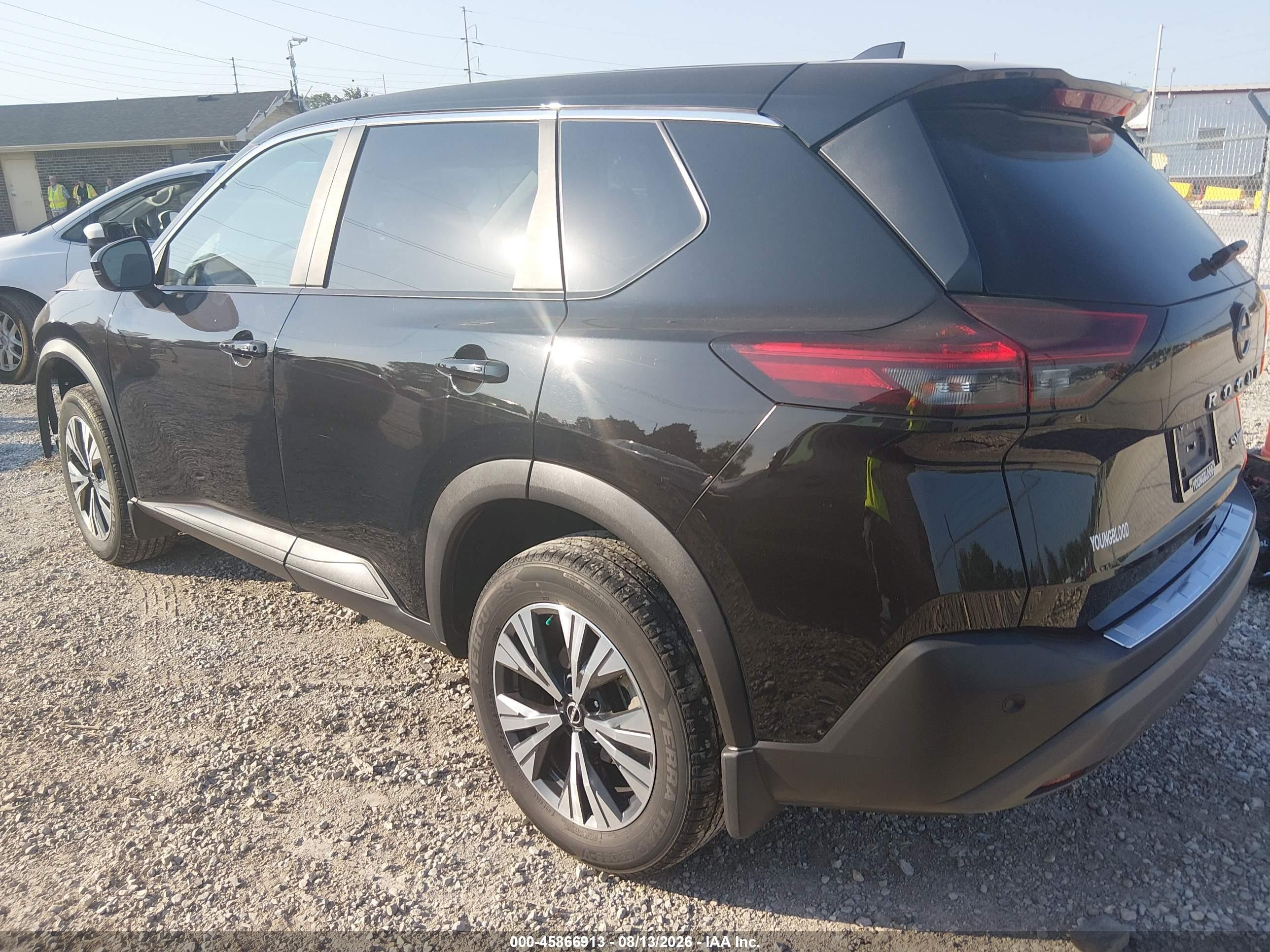 2022 Nissan Rogue VIN 5N1BT3BB5NC690734 IAAI salvage auction — Front End, Salvage (Missouri), sold $4,900 on 2026-09-14 (photo 3)