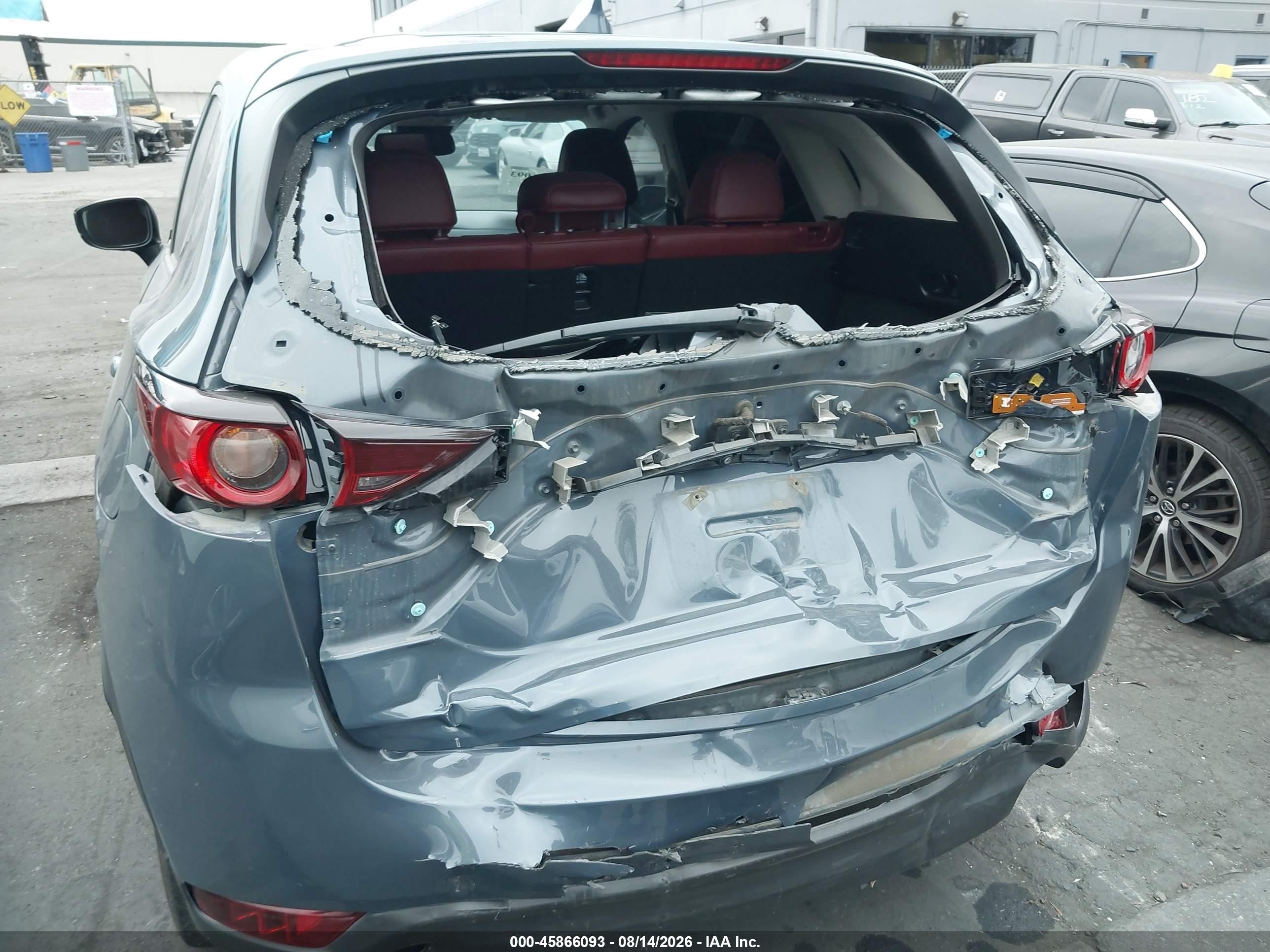 2021 Mazda CX-5 VIN JM3KFACY8M0353839 IAAI salvage auction — Rear End, Wait Title, sold $6,600 on 2026-09-21 (photo 6)
