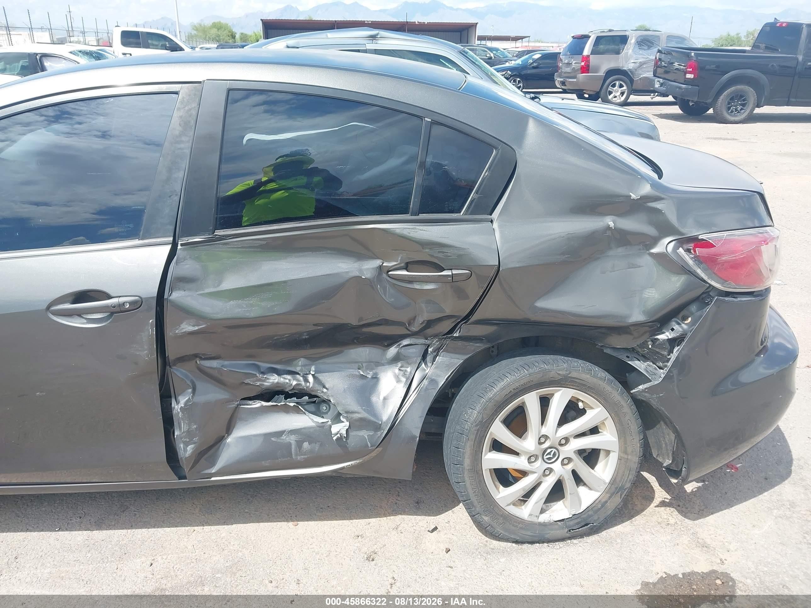 2013 Mazda 3 VIN JM1BL1VP8D1792992 IAAI salvage auction — Side, Salvage (Arizona), sold $750 on 2026-10-11 (photo 6)
