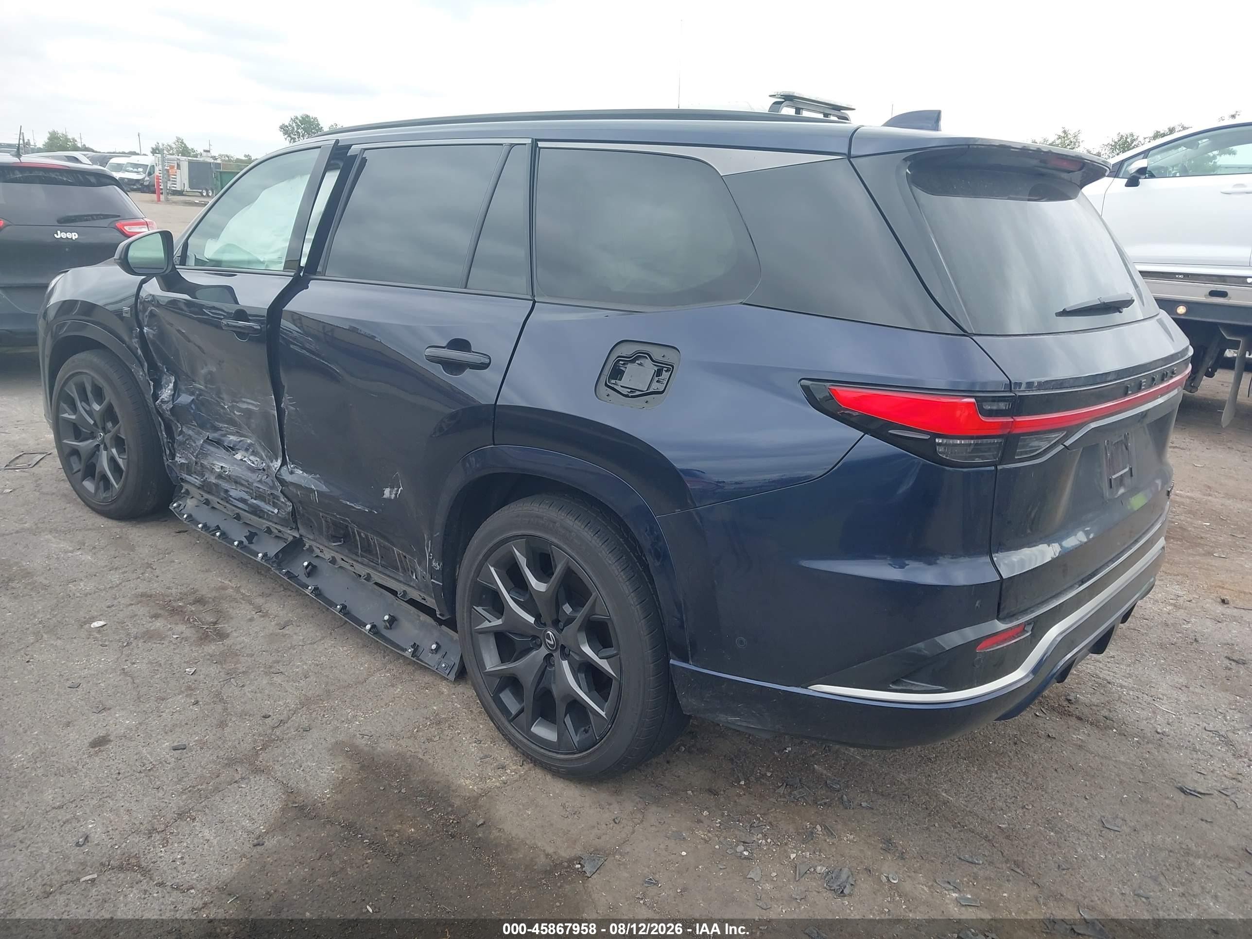 2025 Lexus TX 500h VIN 5TDABAB69SS011228 IAAI salvage auction — Side, Clear (Michigan), sold $30,750 on 2026-09-16 (photo 3)