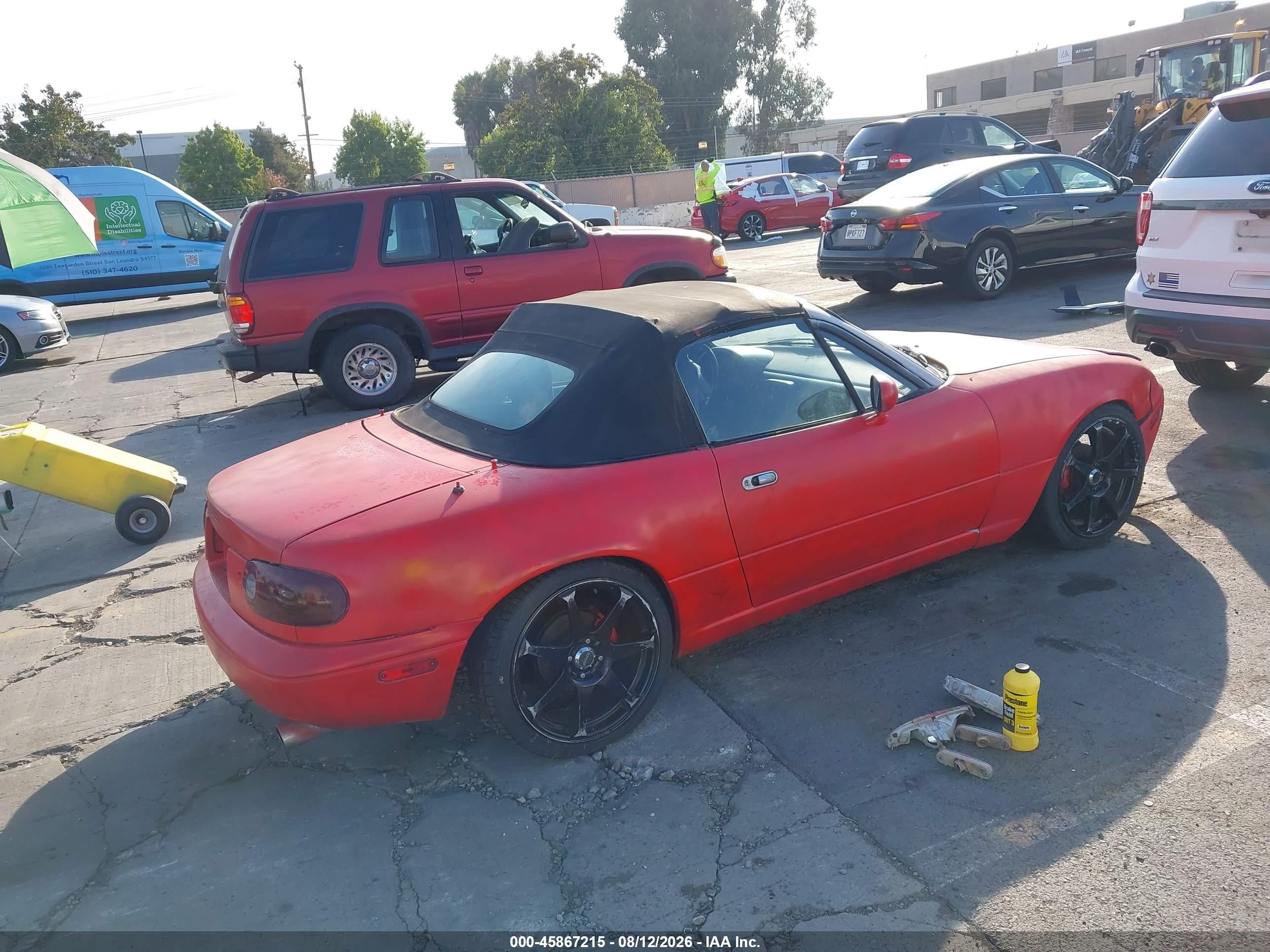 1990 Mazda Mx-5 miata VIN JM1NA3515L0135145 IAAI salvage auction — Normal Wear, Salvage Title - Dealer (California), sold $575 on 2026-08-31 (photo 4)