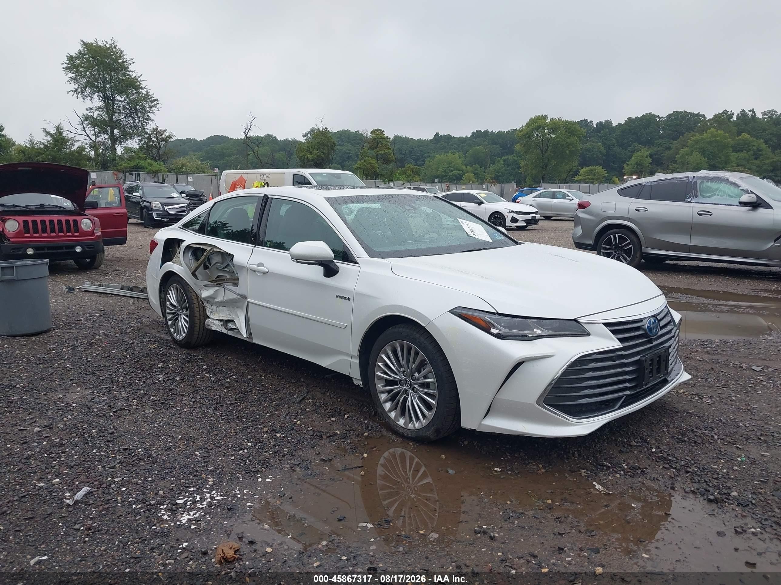 2019 Toyota Avalon Hybrid VIN 4T1B21FB8KU002197 — IAAI salvage auction photo