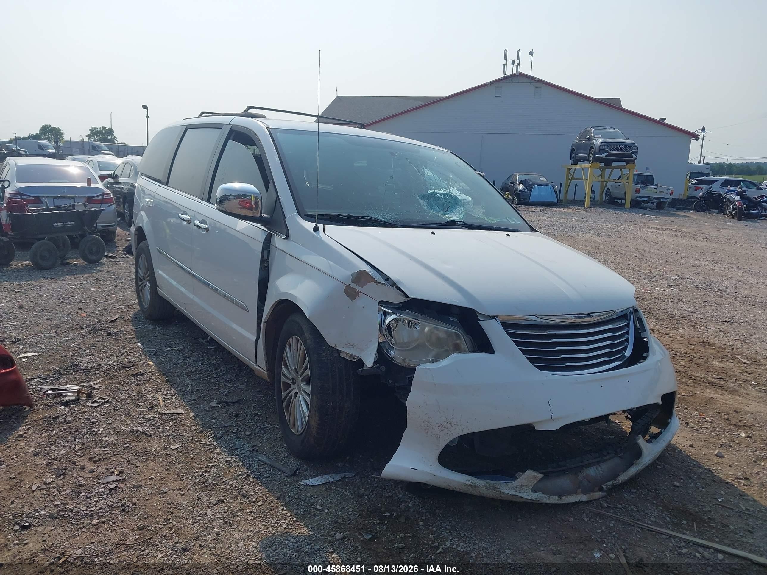 2013 Chrysler Town & Country VIN 2C4RC1CG1DR820161 IAAI salvage auction — Front End, Salvage (Pennsylvania), sold $325 on 2026-09-13 (photo 1)