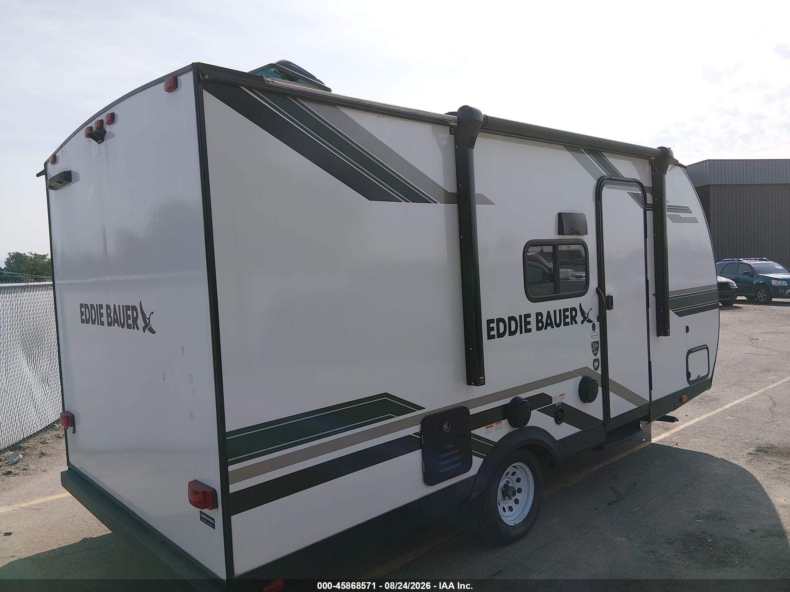 2025 Heartland Rv Eddie Bauer VIN 5SFYB2115SM544101 IAAI salvage auction — All Over, Salvage (Idaho), sold $3,100 on 2026-10-03 (photo 4)