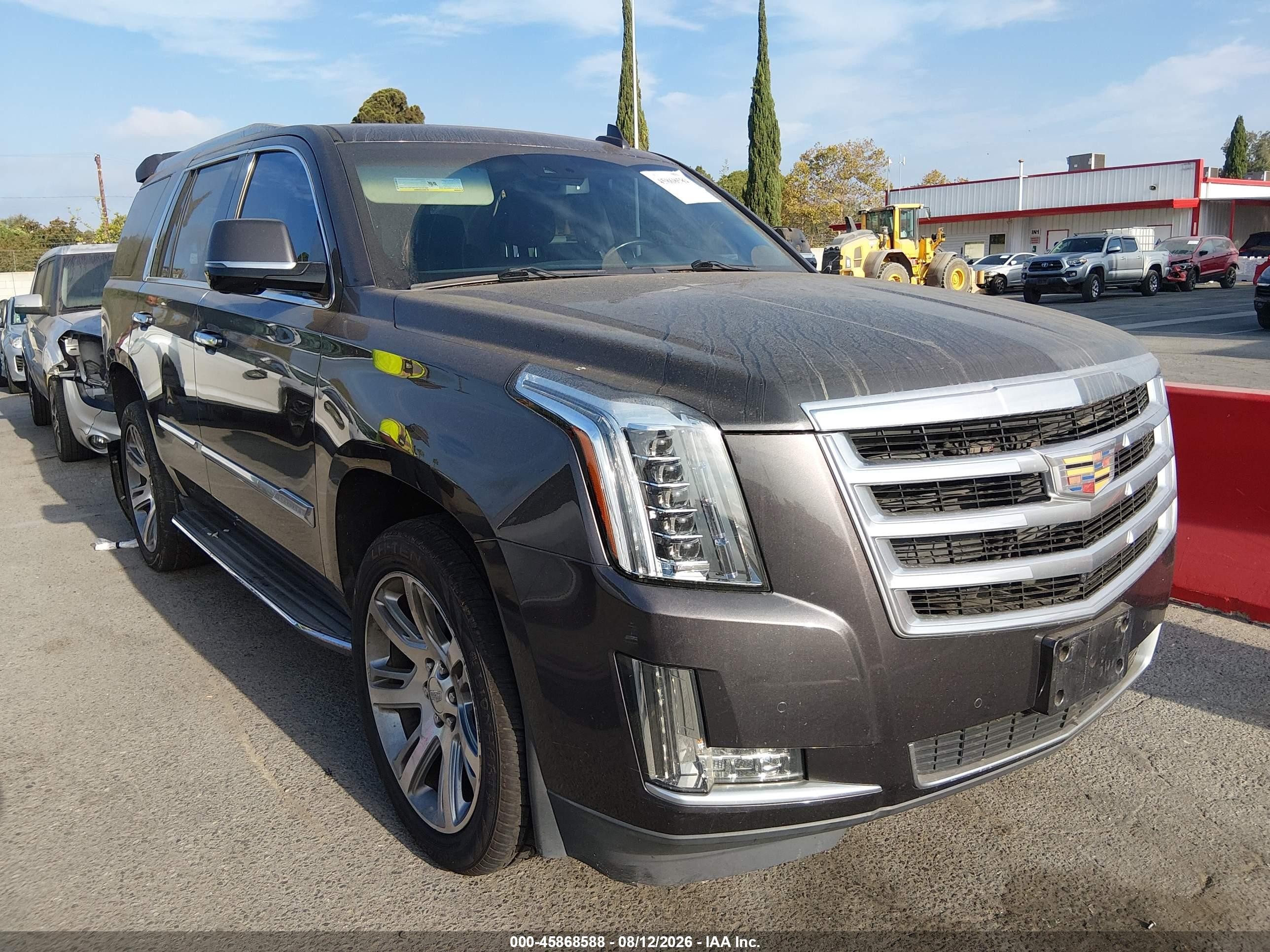 2016 Cadillac Escalade VIN 1GYS3BKJ8GR327179 — IAAI salvage auction photo