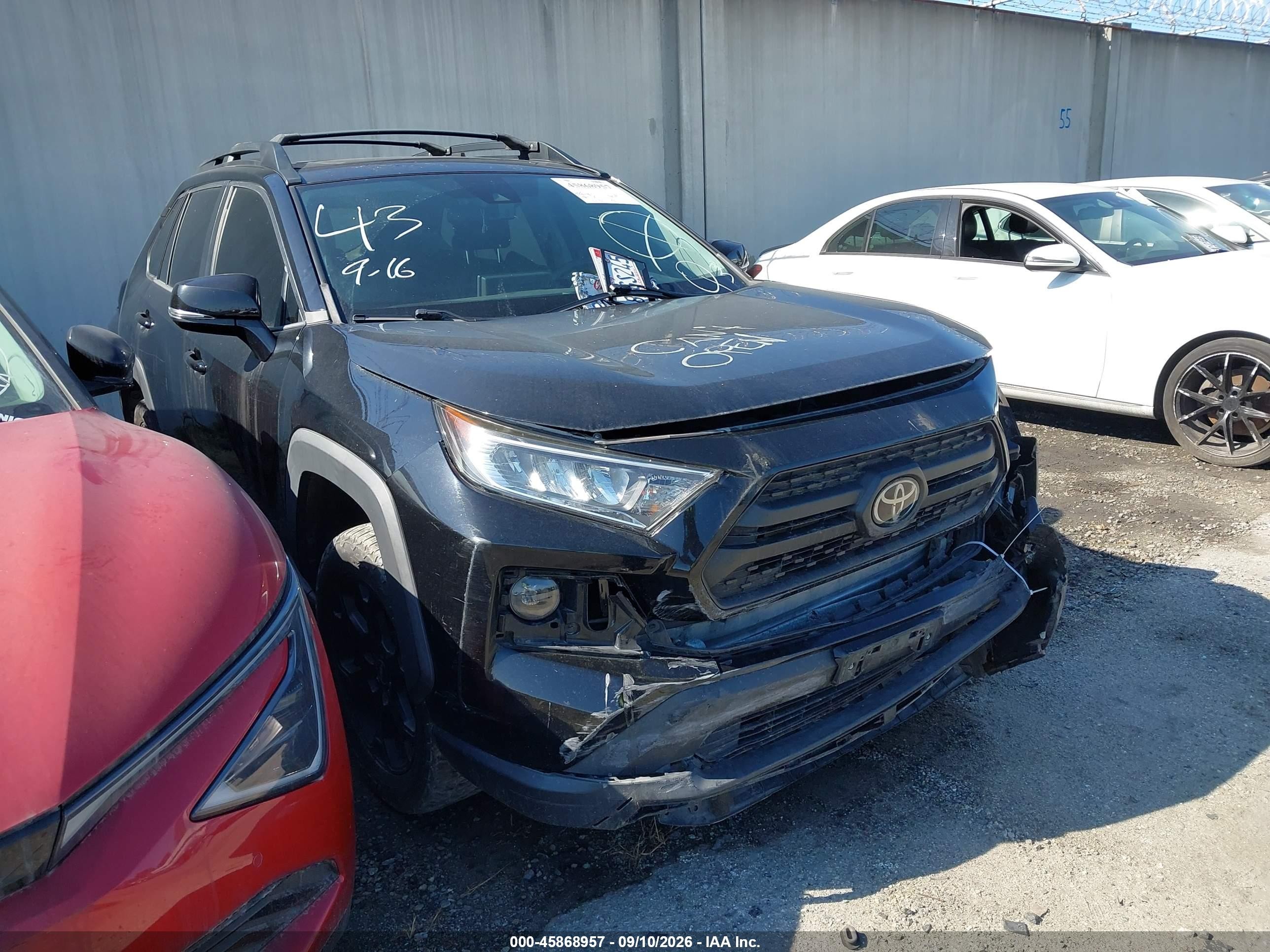 2020 Toyota RAV4 — VIN 2T3J1RFV8LC071764