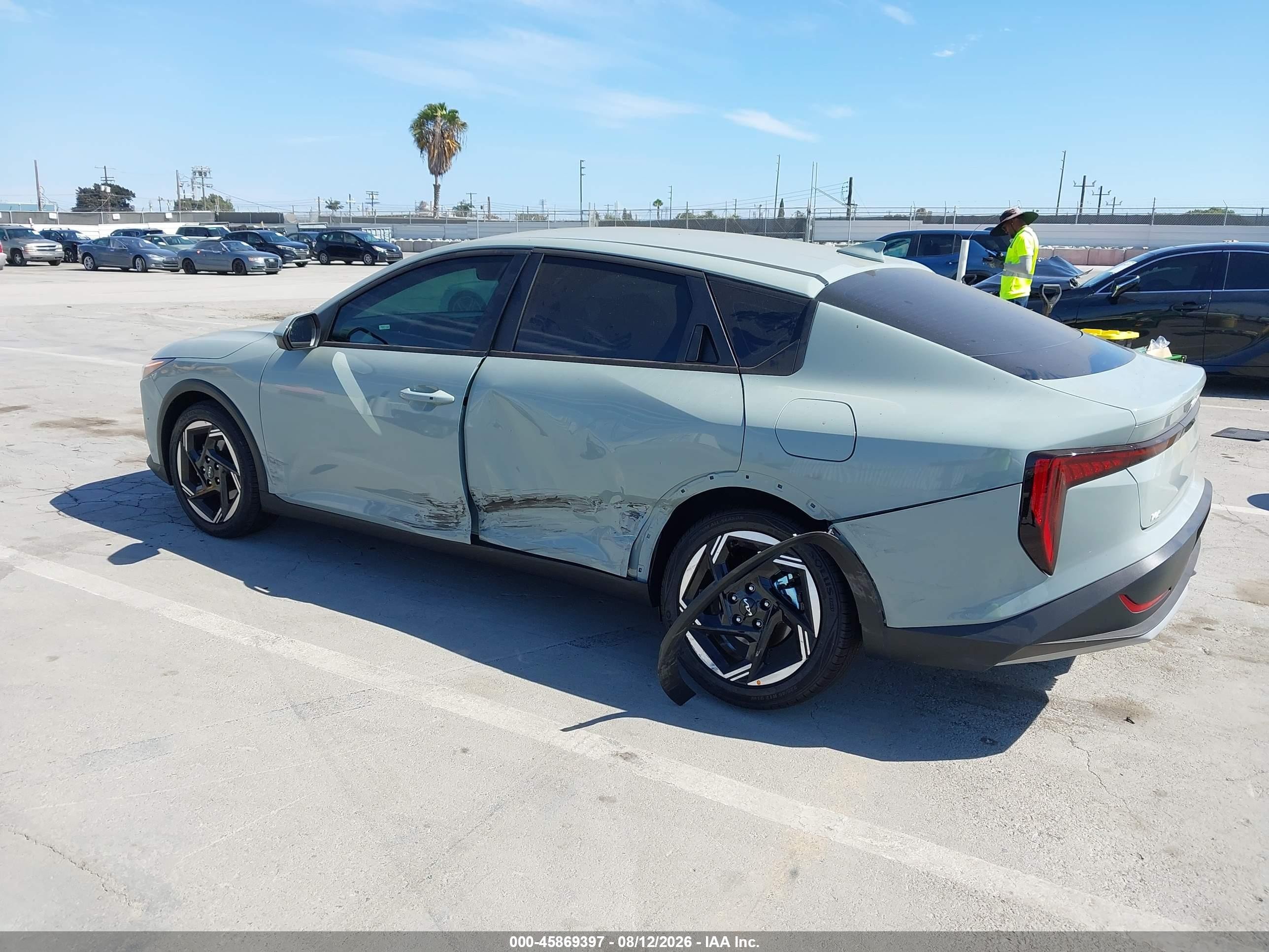 2026 Kia K4 VIN 3KPFU4DE1TE343553 IAAI salvage auction — Side, Salvage (California), sold $7,100 on 2026-09-13 (photo 3)