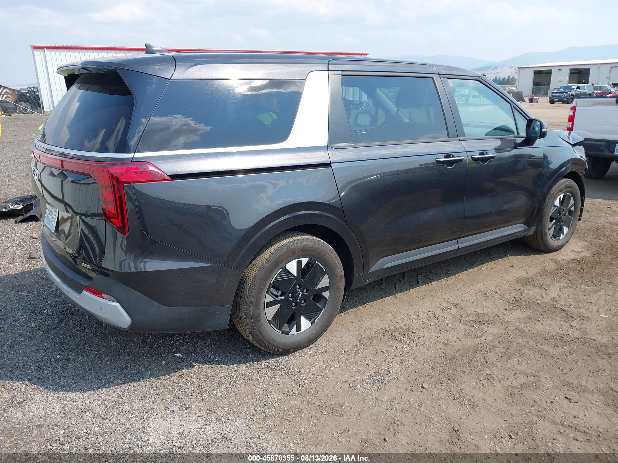 2026 Kia Carnival VIN KNDNB5KAXT6165431 IAAI salvage auction — Front End, Enterprise Vehicles Clear Only (Washington), sold $18,000 on 2026-08-16 (photo 4)