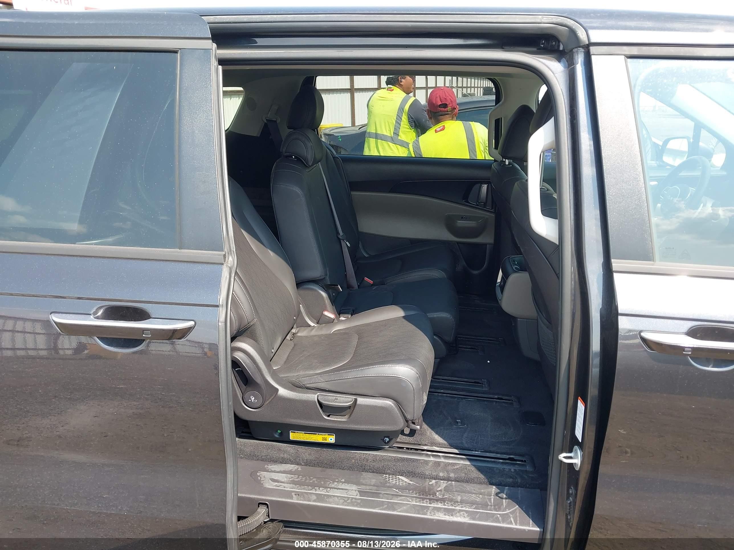 2026 Kia Carnival VIN KNDNB5KAXT6165431 IAAI salvage auction — Front End, Enterprise Vehicles Clear Only (Washington), sold $18,000 on 2026-08-16 (photo 8)