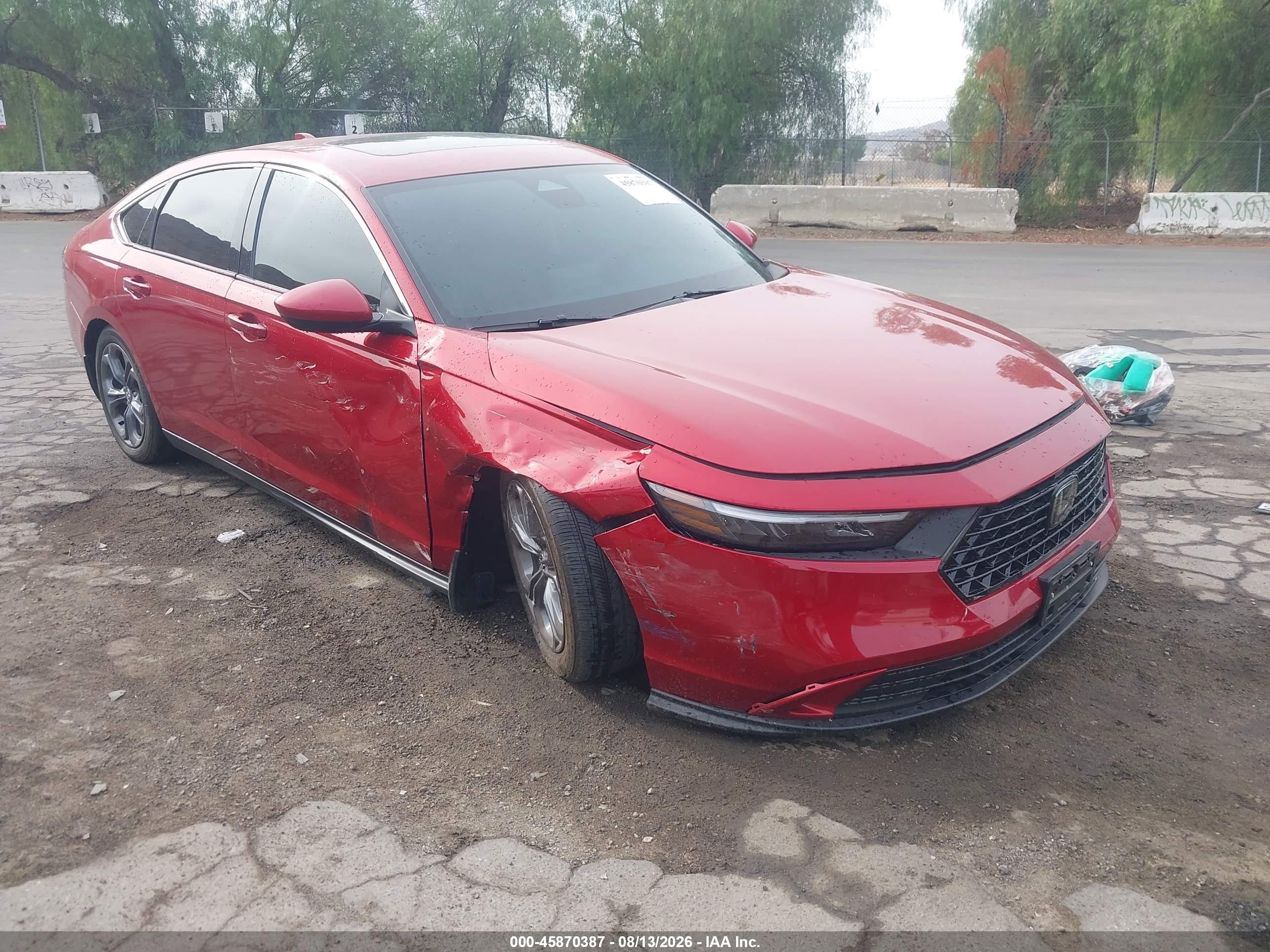 2024 Honda Accord VIN 1HGCY1F37RA092309 — IAAI salvage auction photo