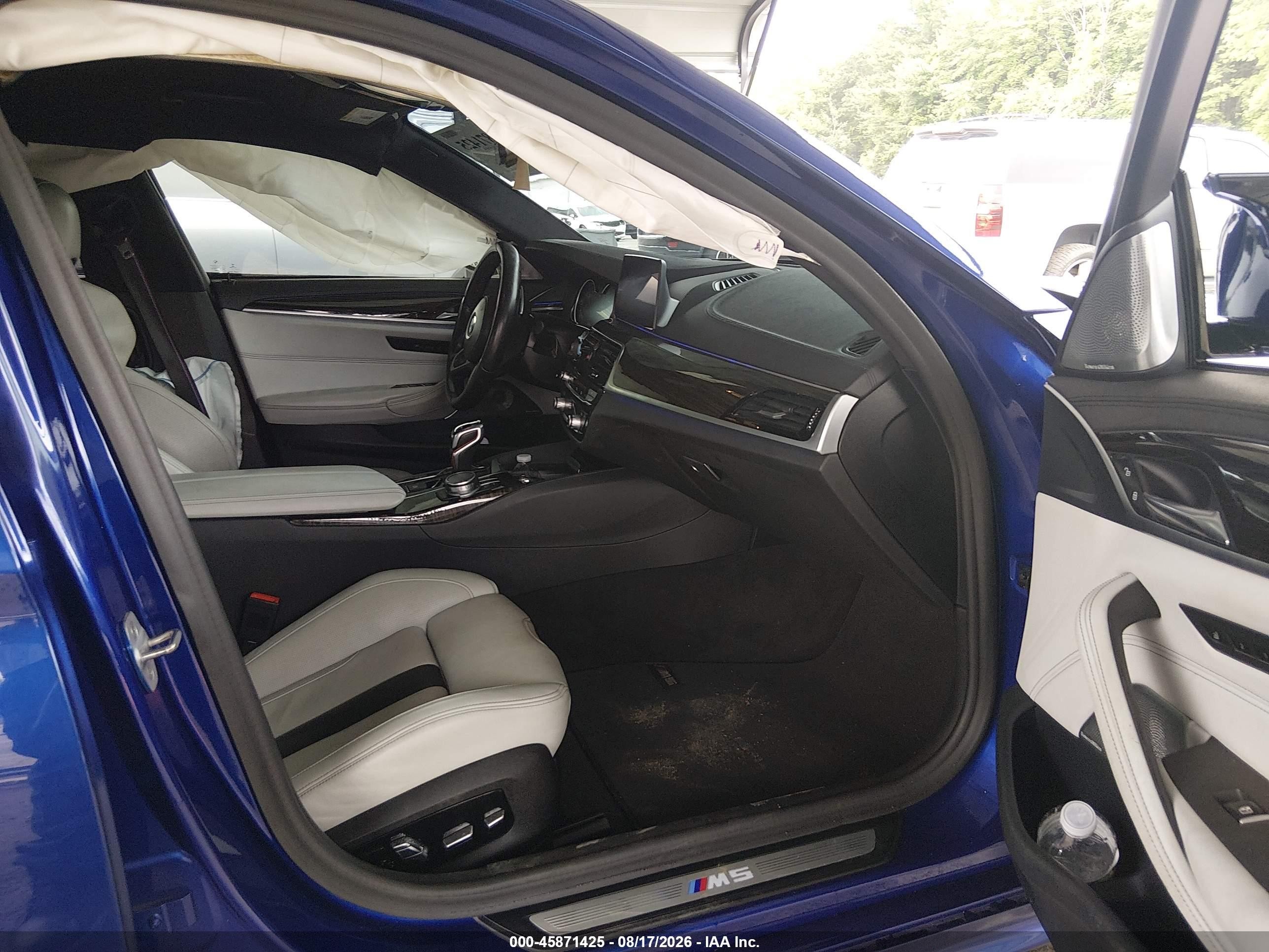 2019 BMW M5 VIN WBSJF0C53KB285741 IAAI salvage auction — Side, Salvage (Connecticut), sold $25,000 on 2026-08-21 (photo 5)
