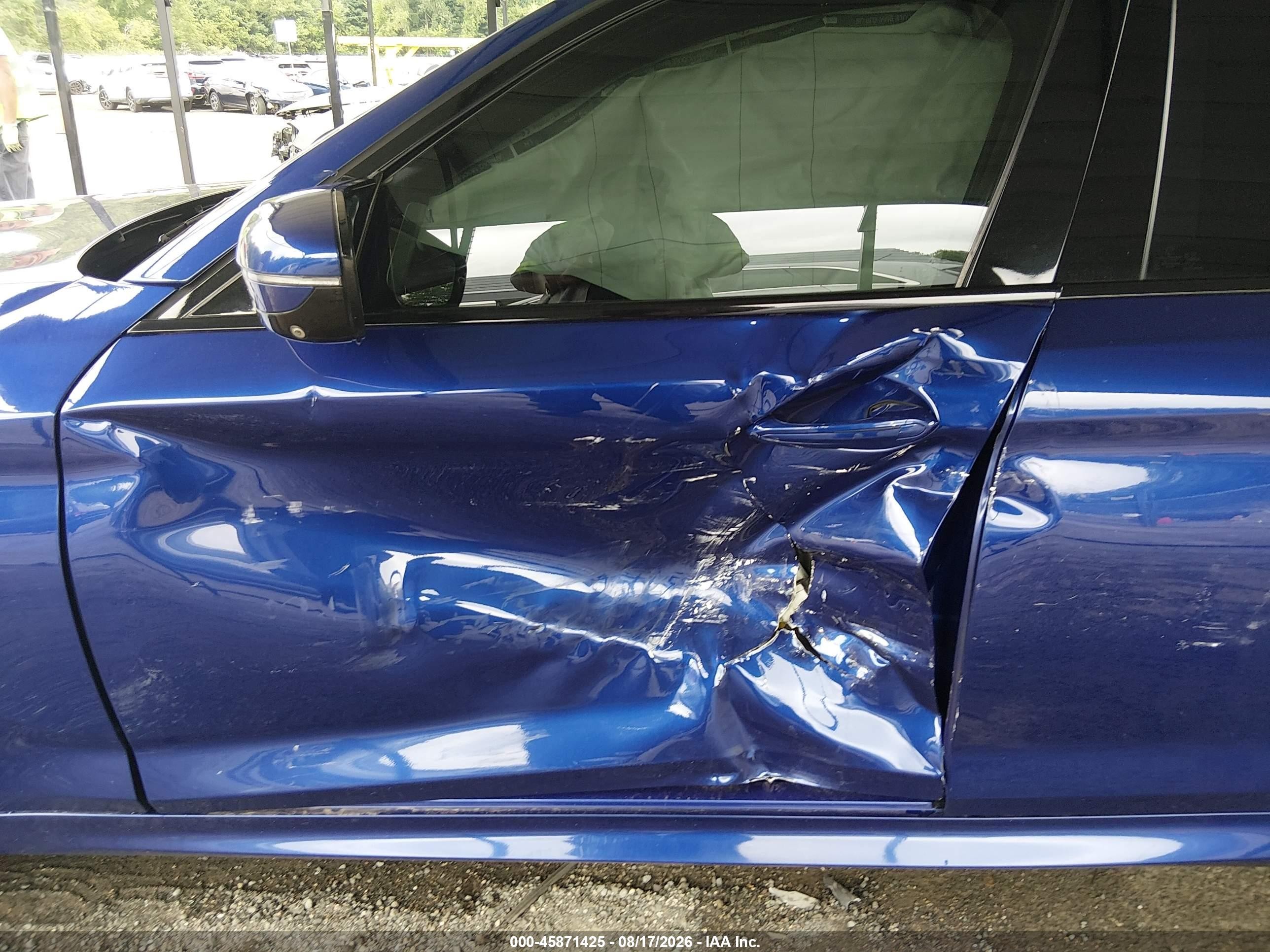2019 BMW M5 VIN WBSJF0C53KB285741 IAAI salvage auction — Side, Salvage (Connecticut), sold $25,000 on 2026-08-21 (photo 6)