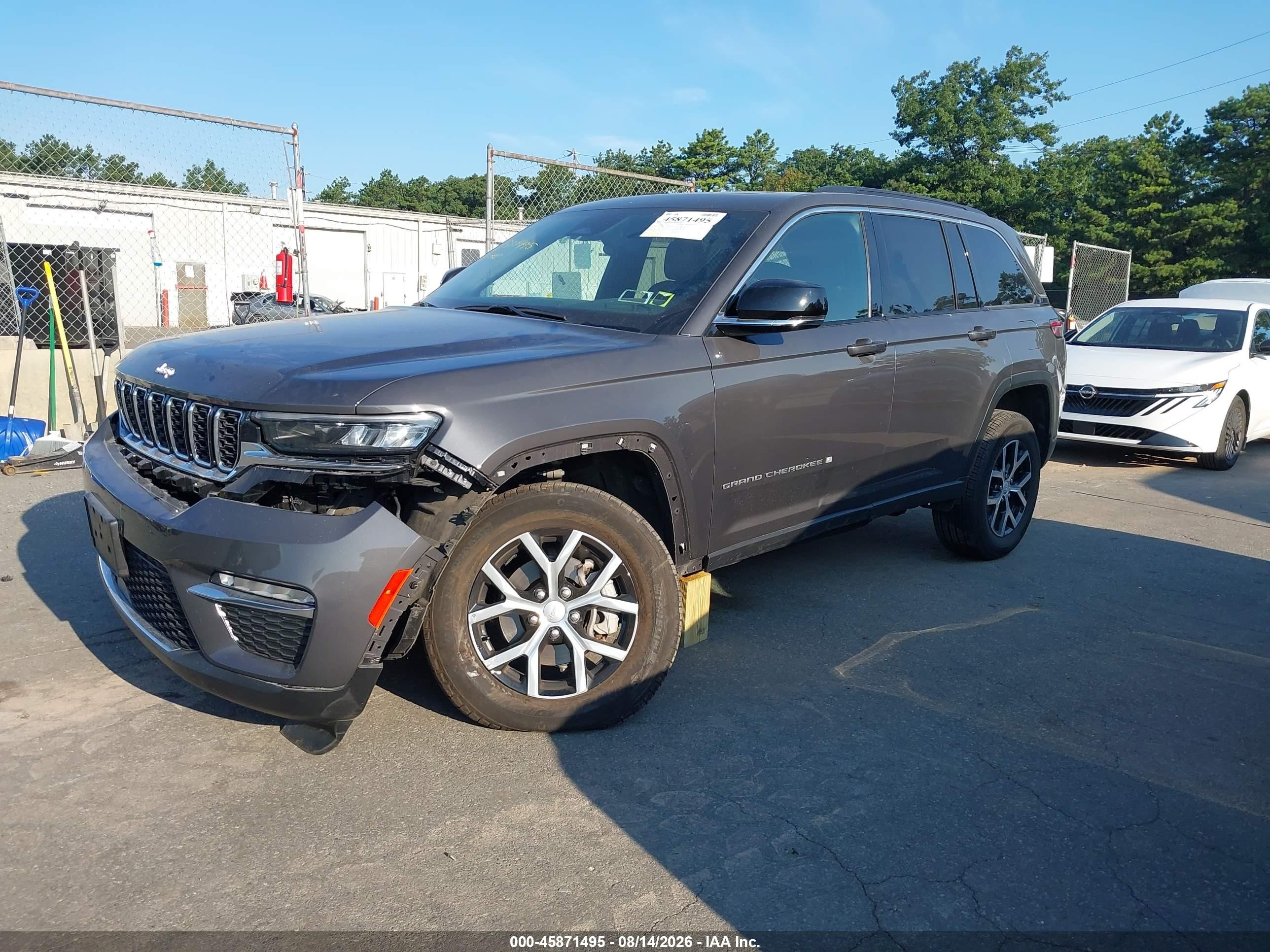 2024 Jeep Grand Cherokee VIN 1C4RJHBG1RC224645 IAAI salvage auction — Front End, Wait Title, sold $16,600 on 2026-09-20 (photo 2)