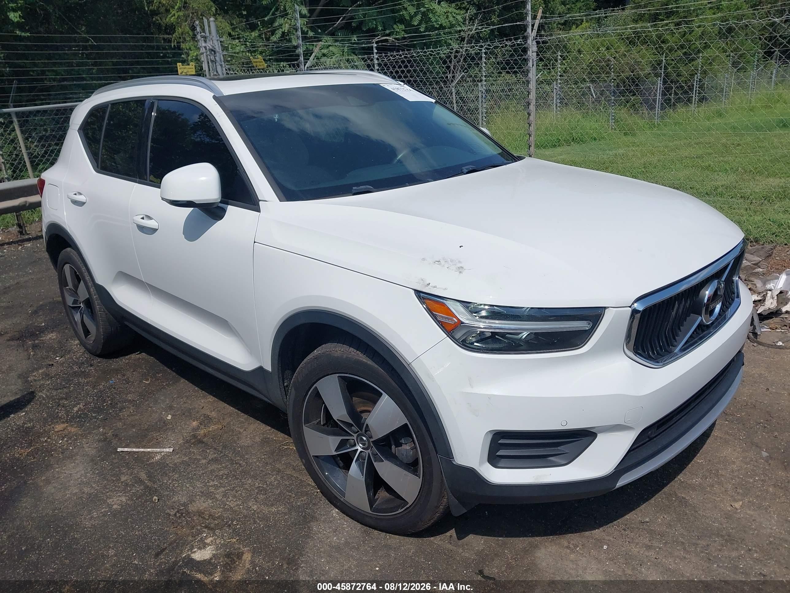 2020 Volvo XC40 VIN YV4162UK9L2194219 IAAI salvage auction — Side, Salvage (North Carolina), sold $4,750 on 2026-09-12 (photo 1)