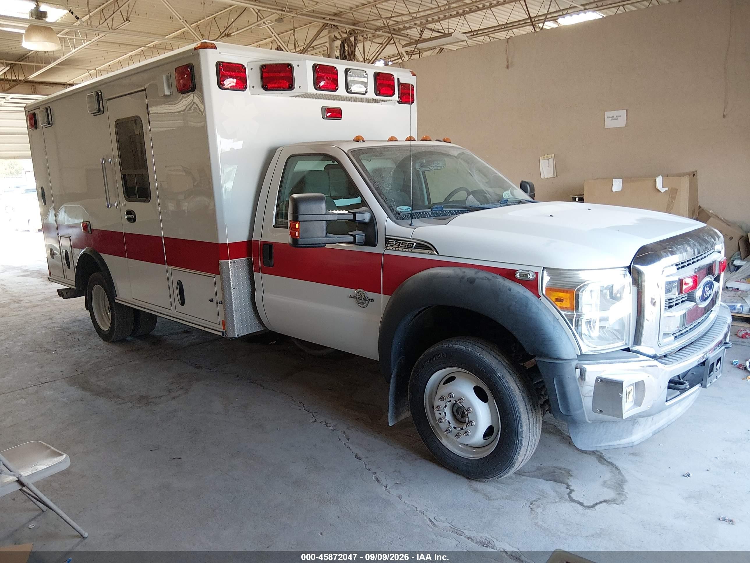 2016 Ford F-450 VIN 1FDUF4HT4GEB98449 — IAAI salvage auction photo