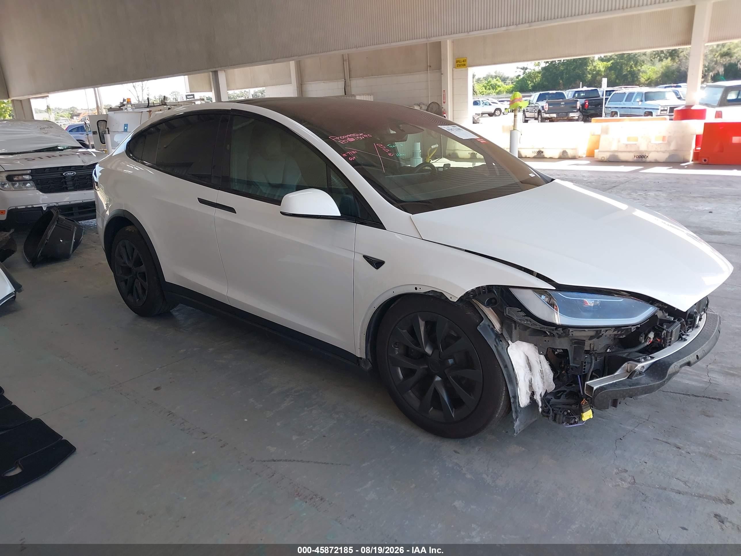 2023 Tesla Model x VIN 7SAXCDE56PF421334 IAAI salvage auction — Front End, Rebuildable (Florida), sold $18,200 on 2026-09-23 (photo 1)