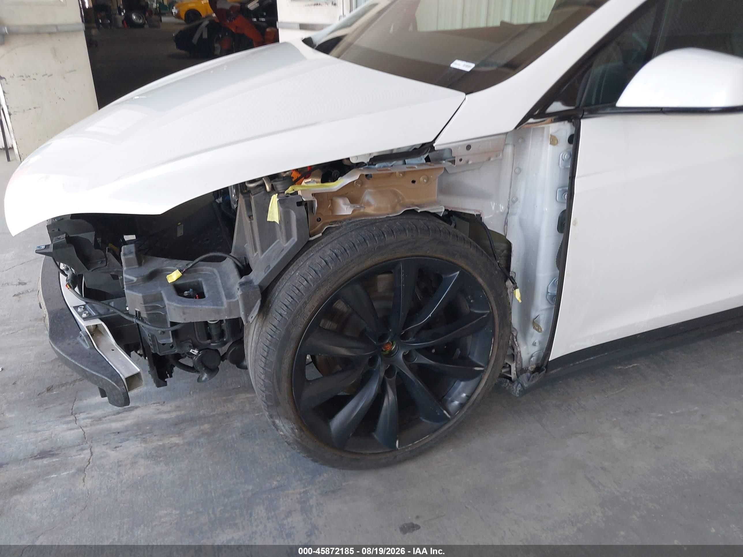 2023 Tesla Model x VIN 7SAXCDE56PF421334 IAAI salvage auction — Front End, Rebuildable (Florida), sold $18,200 on 2026-09-23 (photo 6)