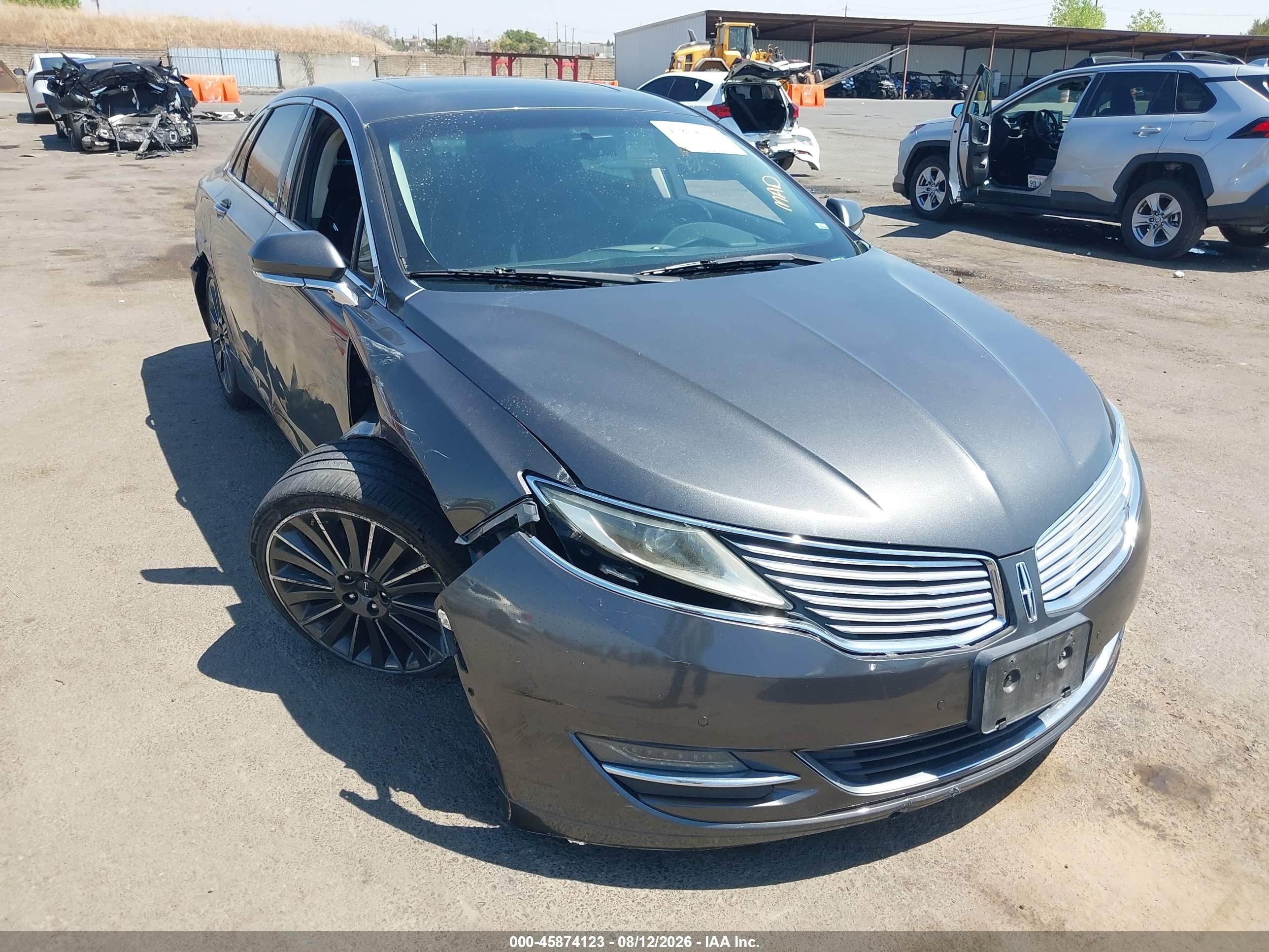2015 Lincoln Mkz VIN 3LN6L2J90FR627540 IAAI salvage auction — Side, Salvage (California), sold $975 on 2026-09-19 (photo 1)