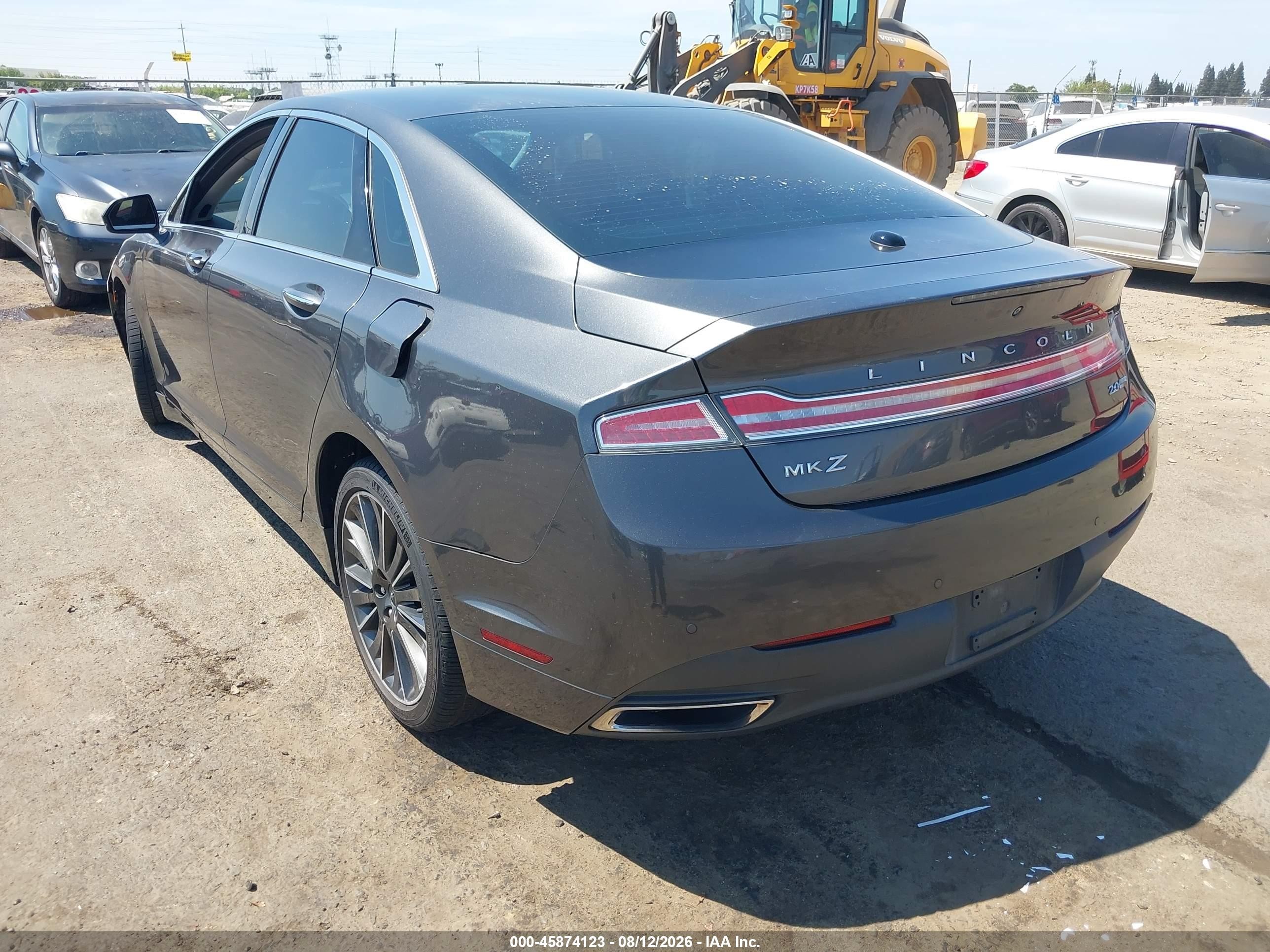 2015 Lincoln Mkz VIN 3LN6L2J90FR627540 IAAI salvage auction — Side, Salvage (California), sold $975 on 2026-09-19 (photo 3)