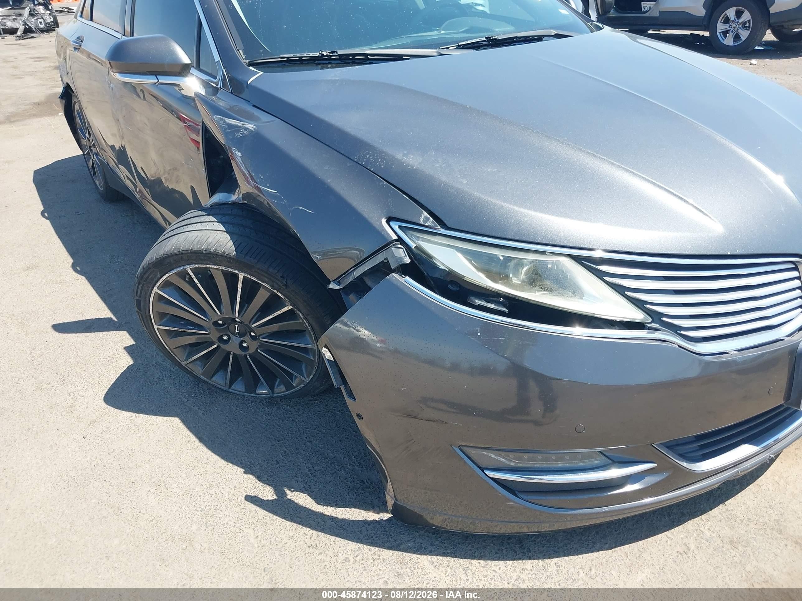 2015 Lincoln Mkz VIN 3LN6L2J90FR627540 IAAI salvage auction — Side, Salvage (California), sold $975 on 2026-09-19 (photo 6)
