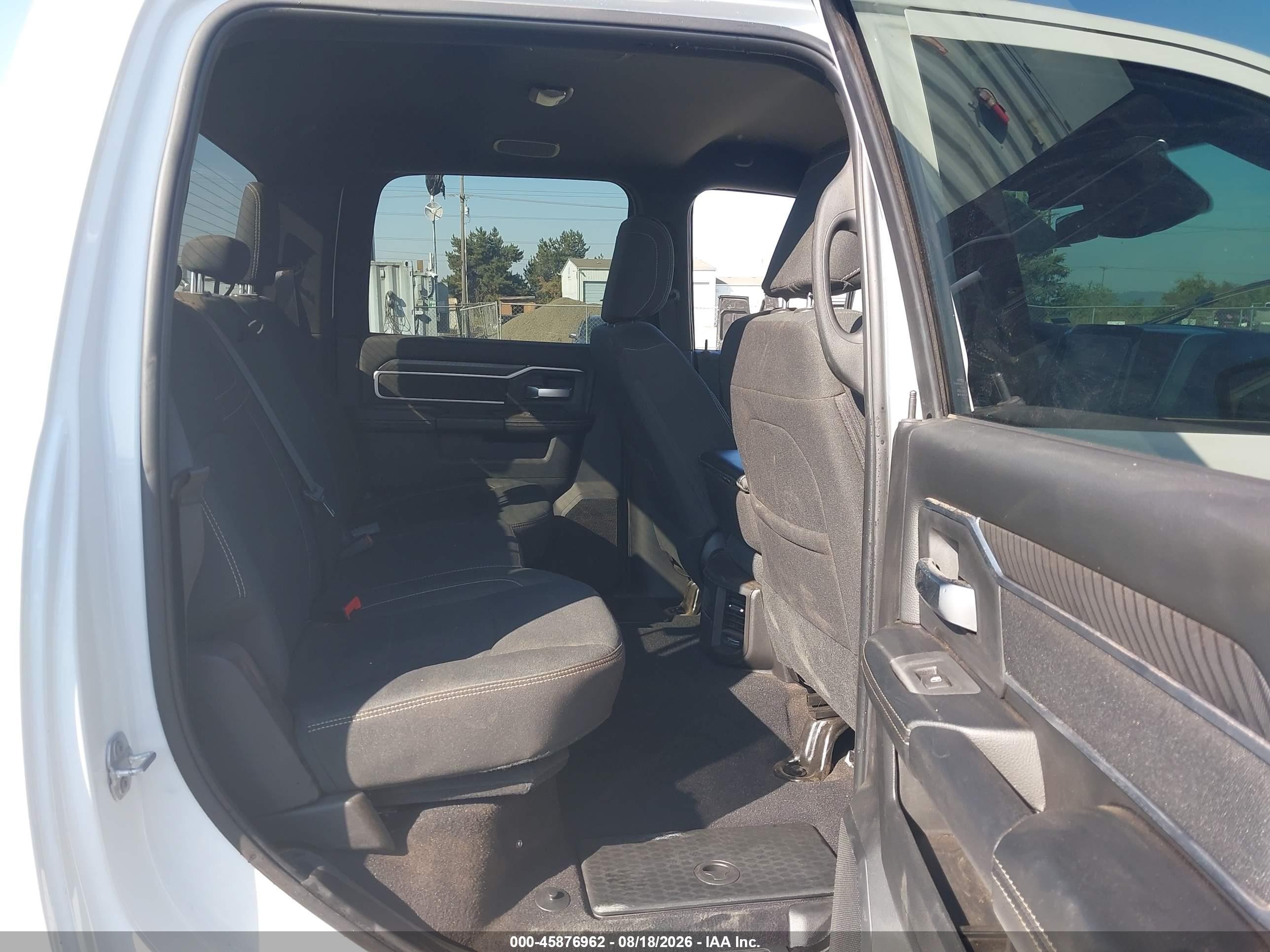2026 Ram 2500 VIN 3C6UR5DL4TG274043 IAAI salvage auction — Rear End, Enterprise Vehicles Salvage Only (Florida), sold $27,250 on 2026-08-21 (photo 8)