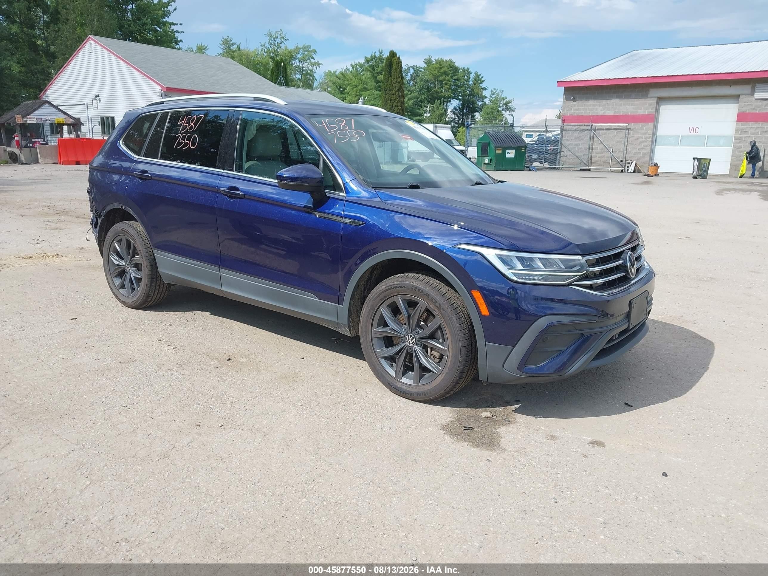 2022 Volkswagen Tiguan VIN 3VV2B7AX4NM101135 — IAAI salvage auction photo