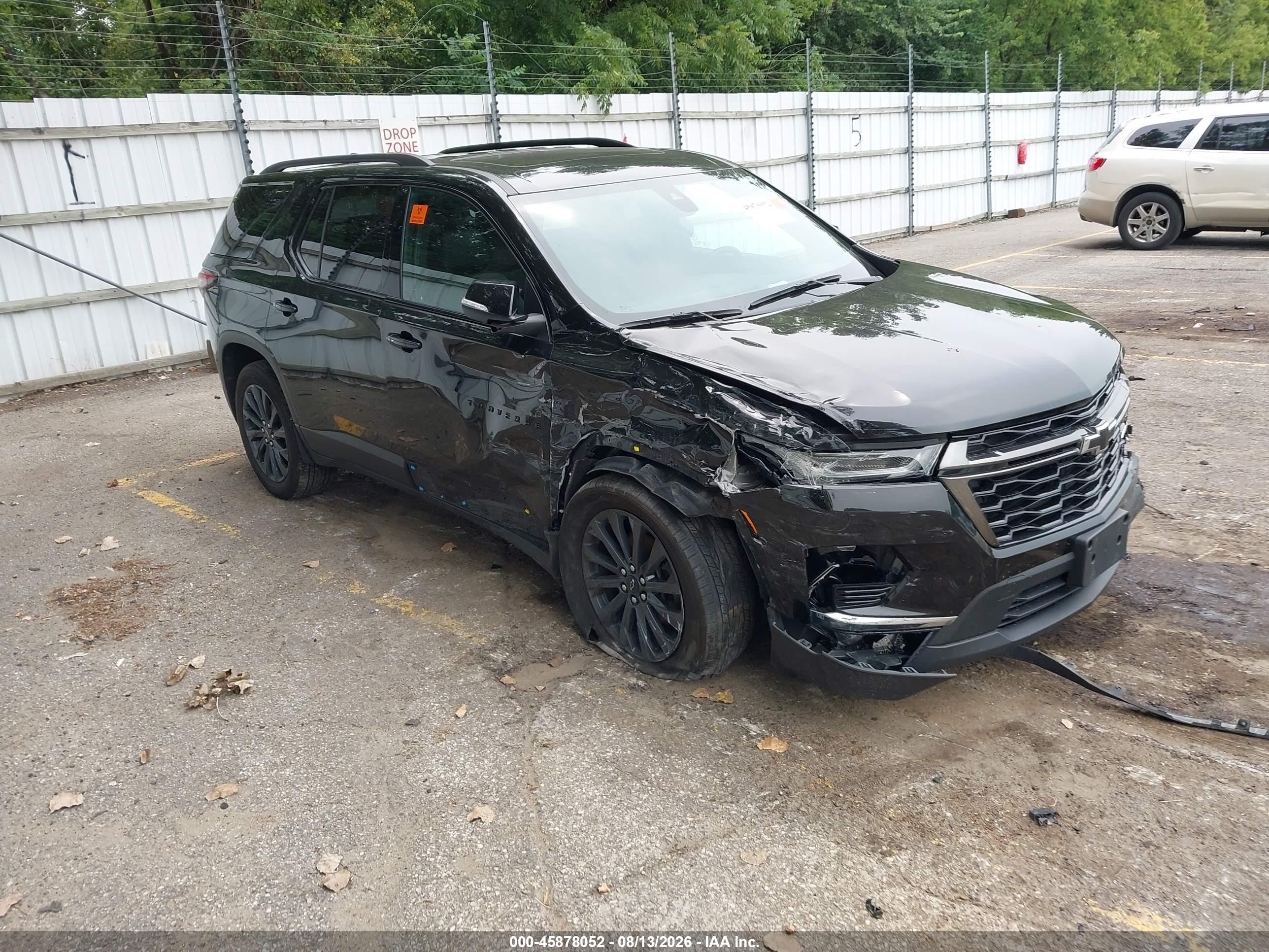2023 Chevrolet Traverse VIN 1GNEVJKW3PJ260256 — IAAI salvage auction photo