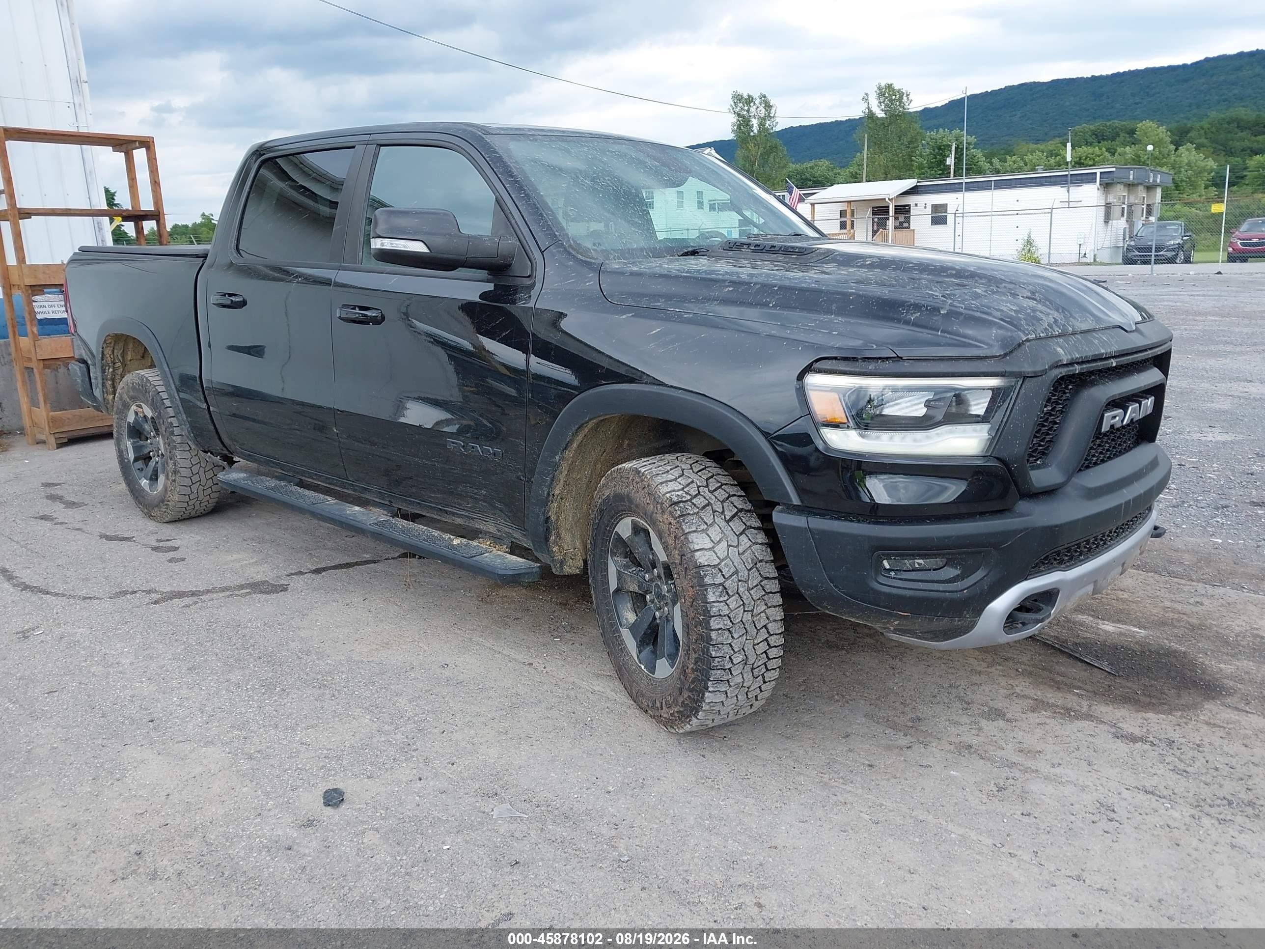 2019 Ram 1500 VIN 1C6SRFLT8KN915523 — IAAI salvage auction photo