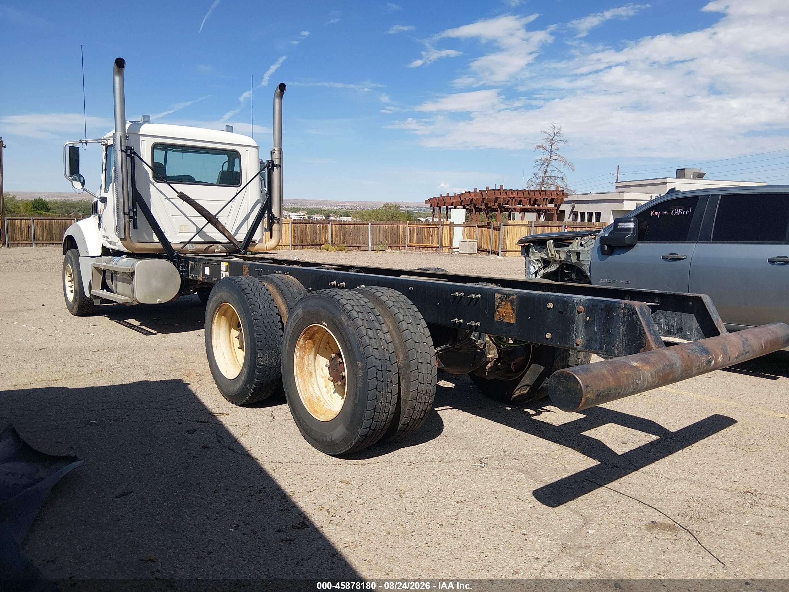 2013 Mack 700 Gu700 VIN 1M2AX07C4DM015563 IAAI salvage auction — Front End, Clear (New Mexico), sold $8,300 on 2026-09-21 (photo 3)